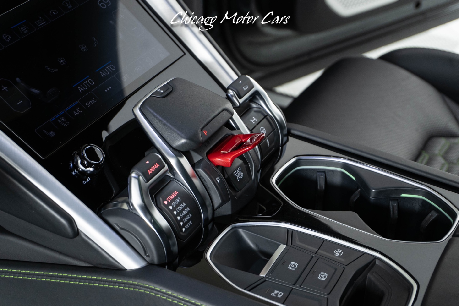 2019 LAMBORGHINI URUS - Image 26