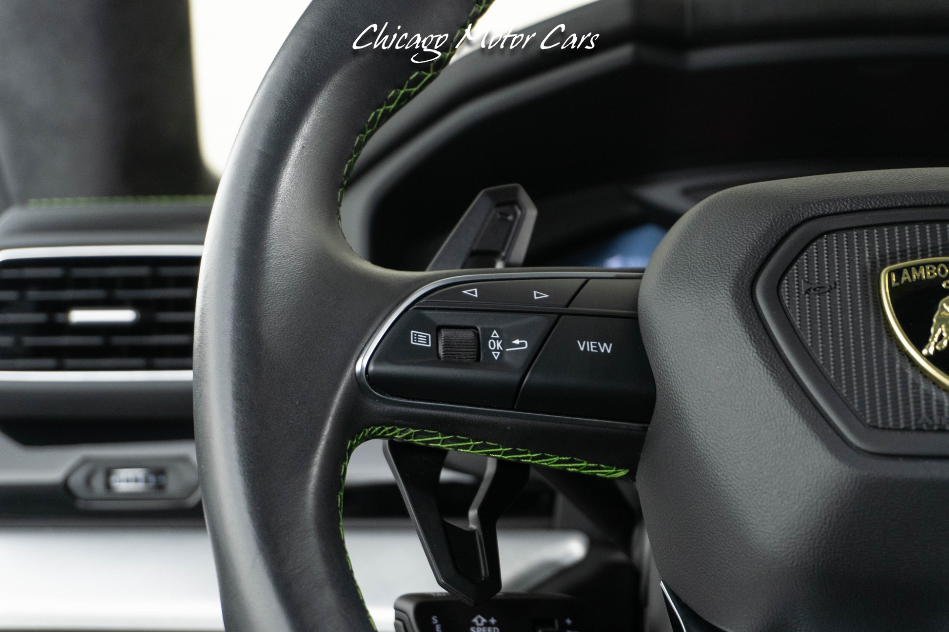 2019 LAMBORGHINI URUS - Image 32