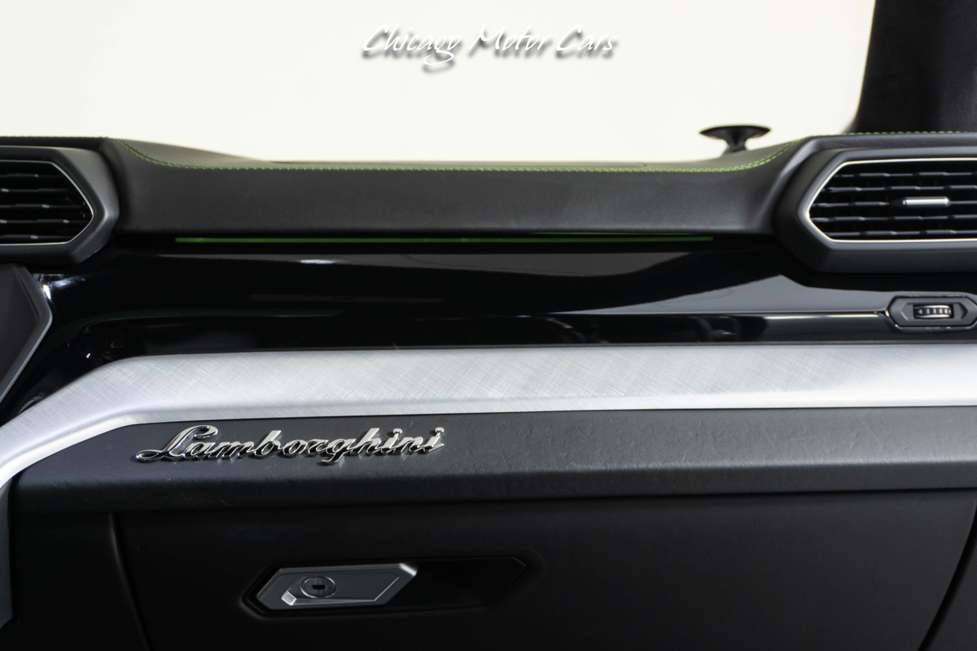 2019 LAMBORGHINI URUS - Image 38