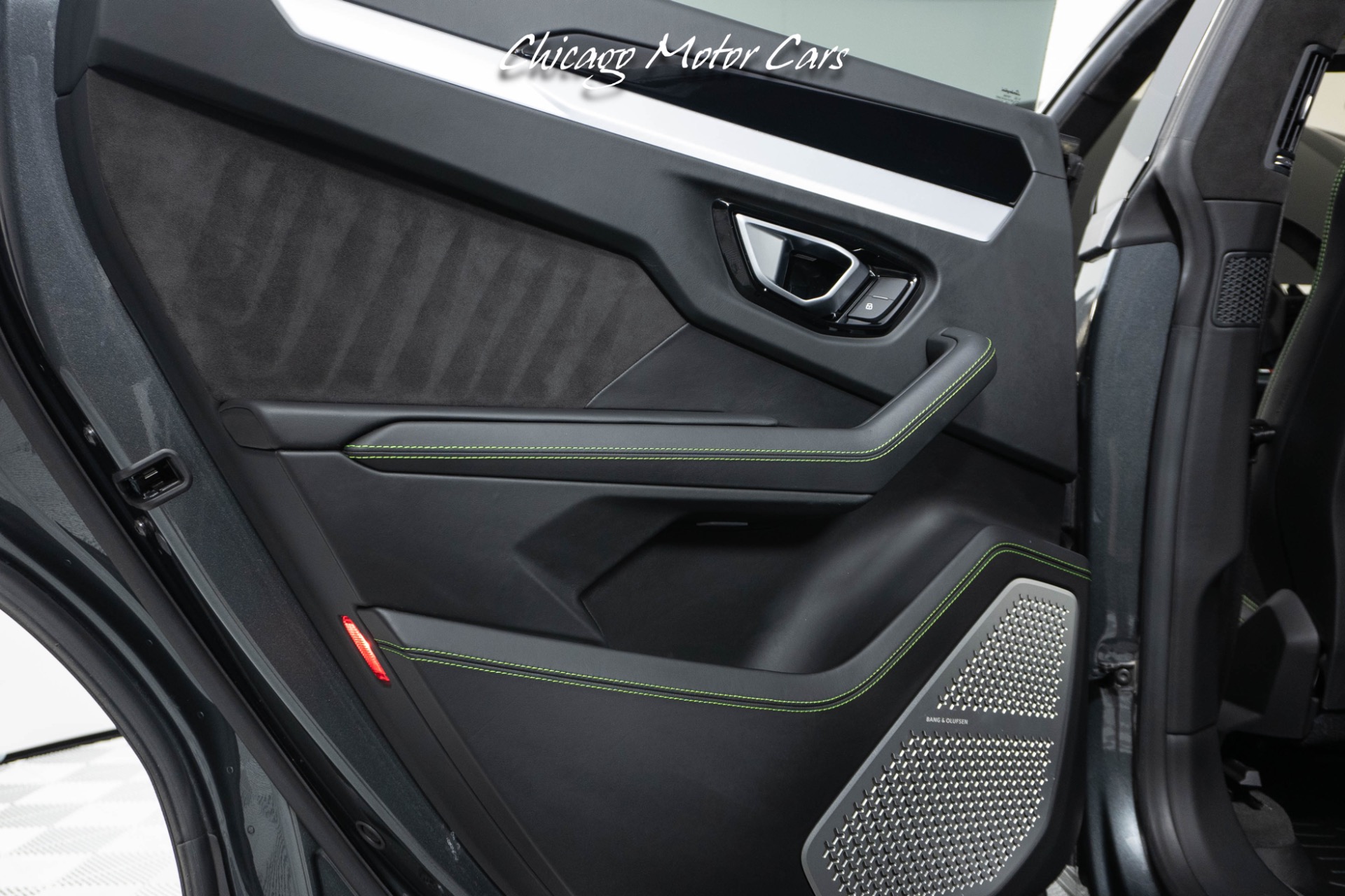 2019 LAMBORGHINI URUS - Image 46