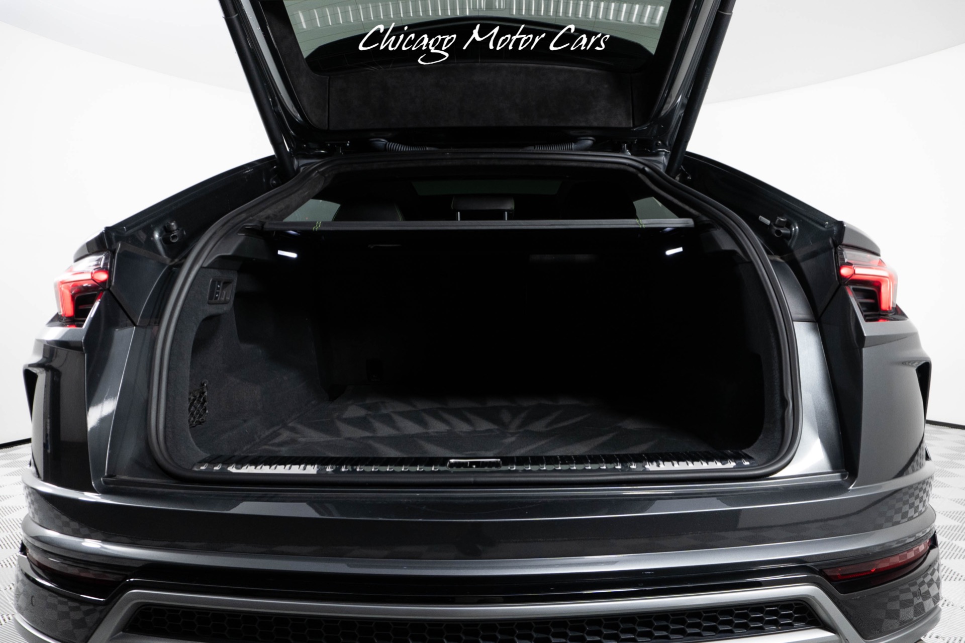 2019 LAMBORGHINI URUS - Image 5