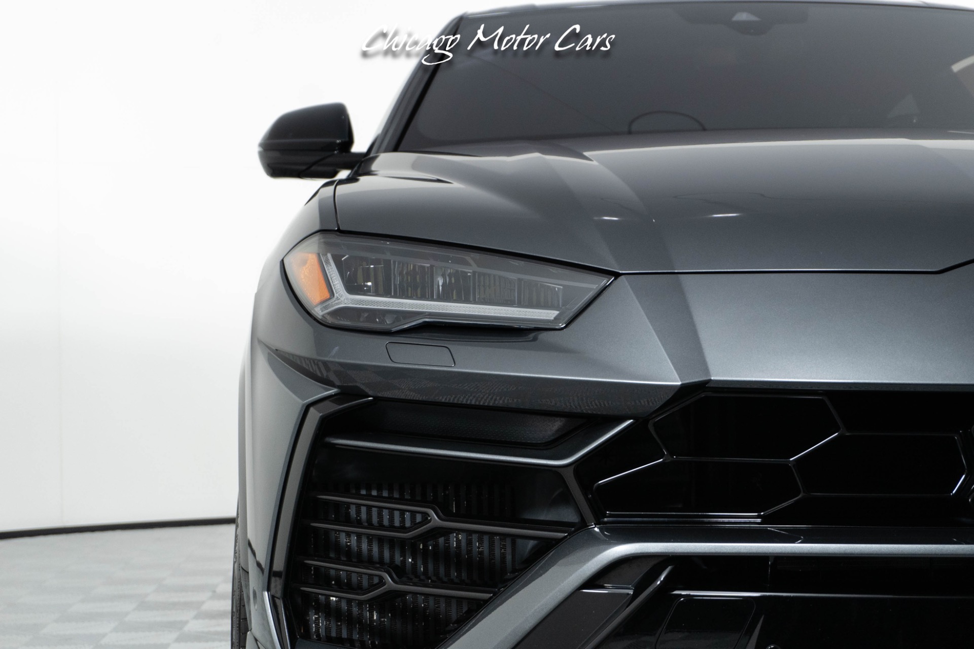 2019 LAMBORGHINI URUS - Image 7