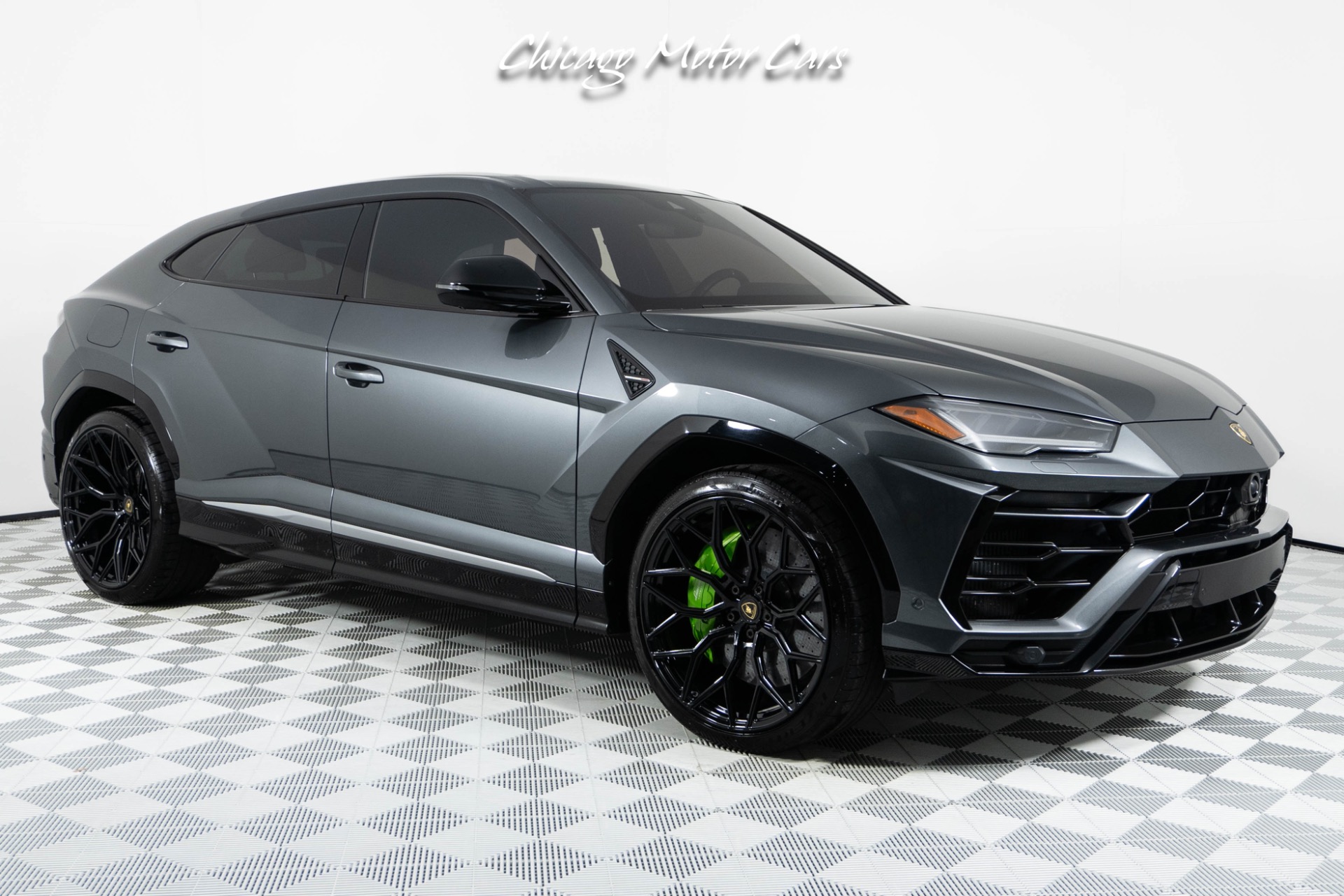 2019 LAMBORGHINI URUS - Image 8