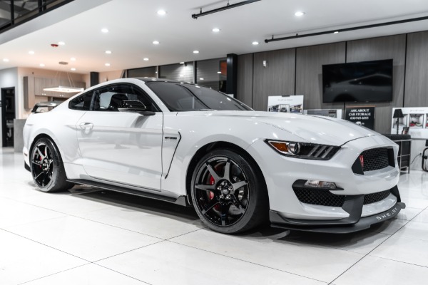 Used 2020 Ford Mustang Shelby GT350R Coupe ONLY 4200 Miles! Tech Pkg! 6-Speed Manual! RARE! for sale Sold at Chicago Motor Cars in West Chicago IL 60185 5