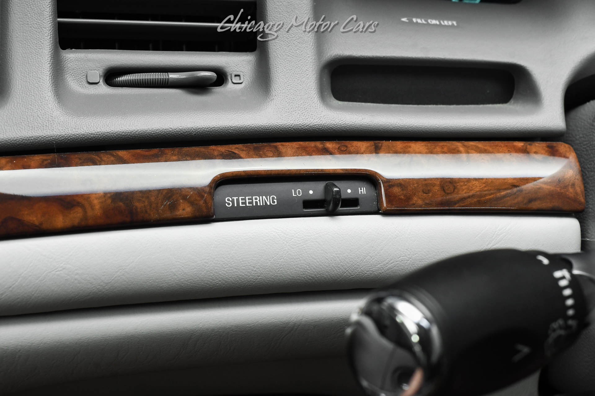 1997 LINCOLN TOWN CAR - Image 11