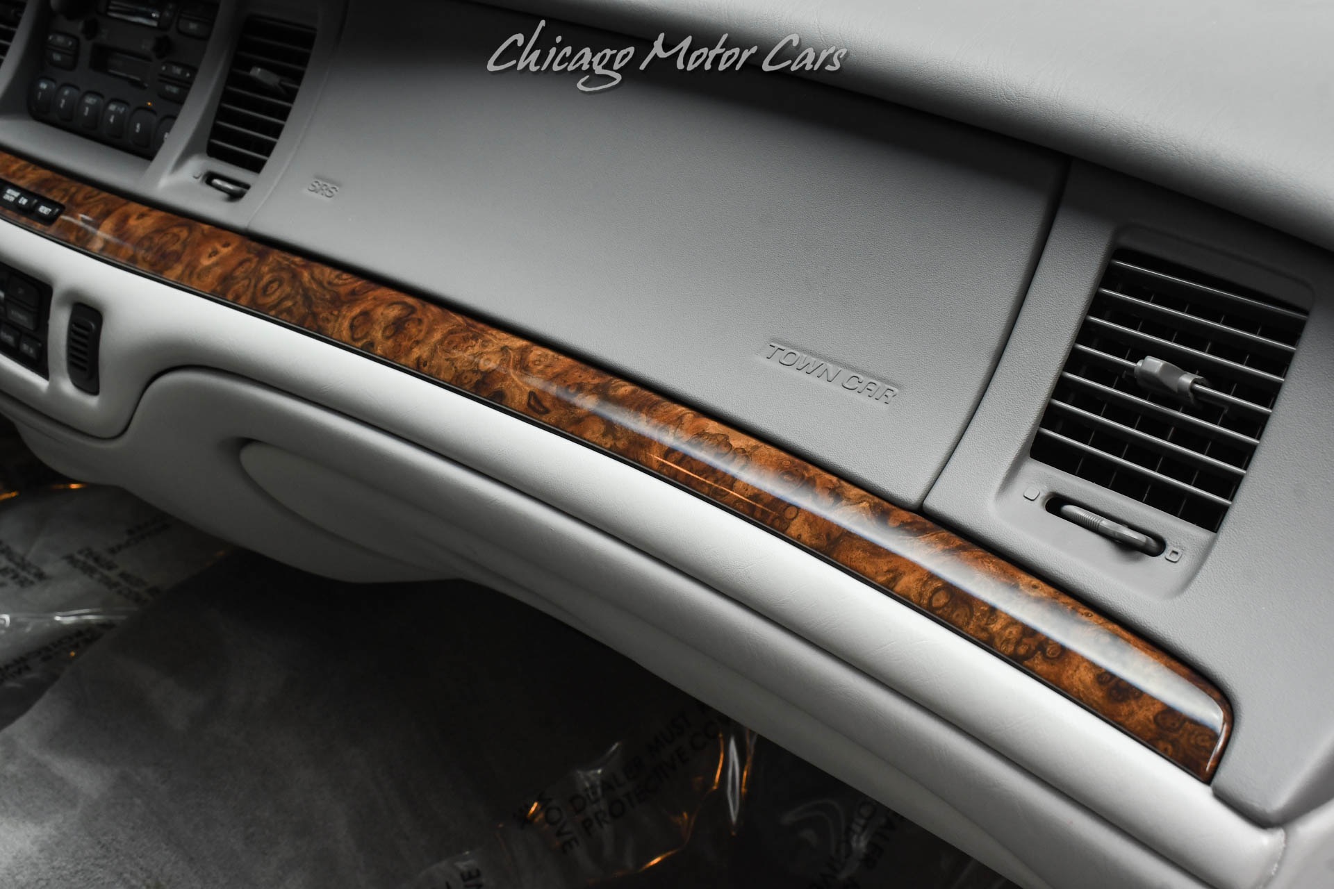 1997 LINCOLN TOWN CAR - Image 22