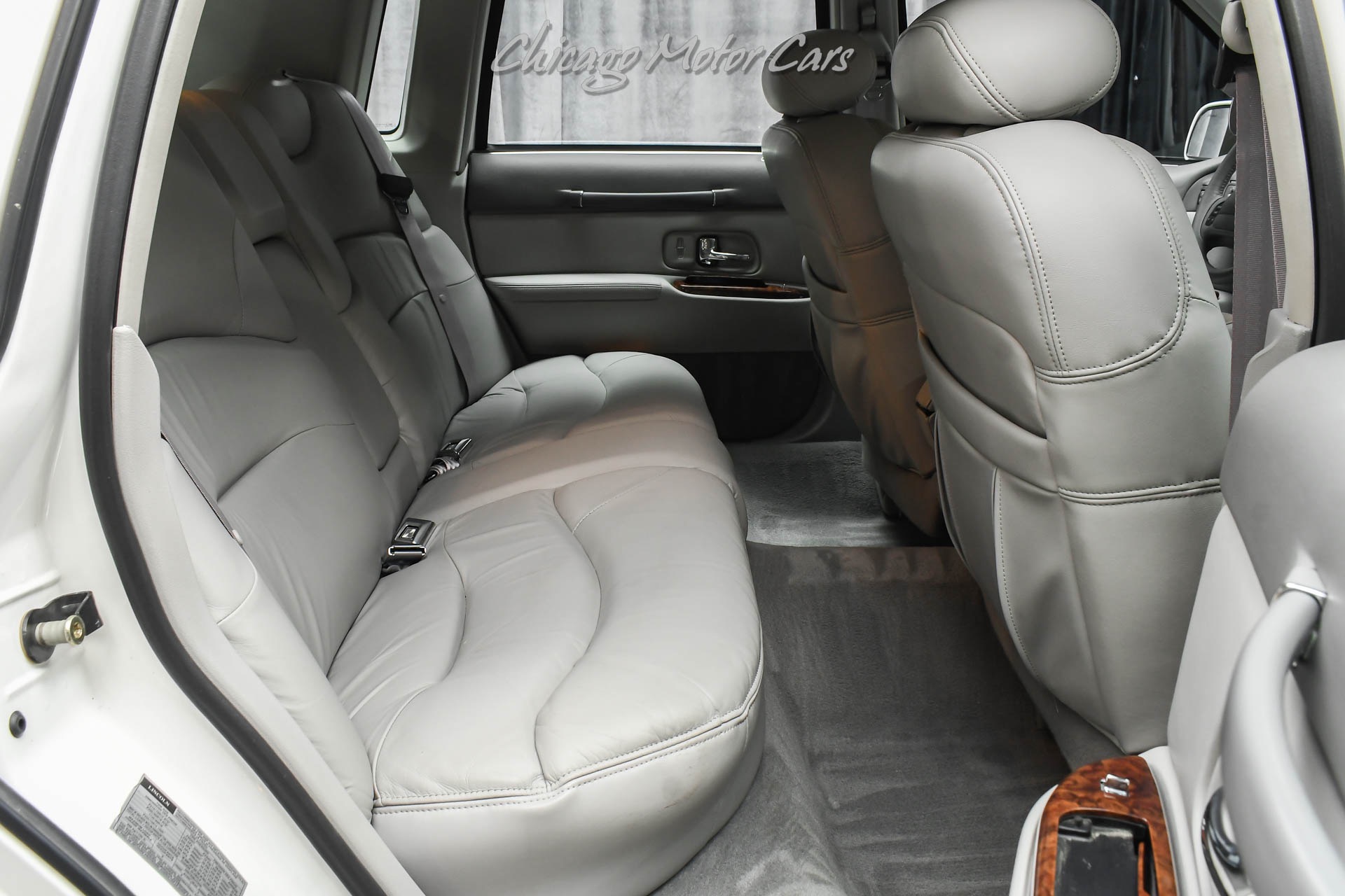 1997 LINCOLN TOWN CAR - Image 25
