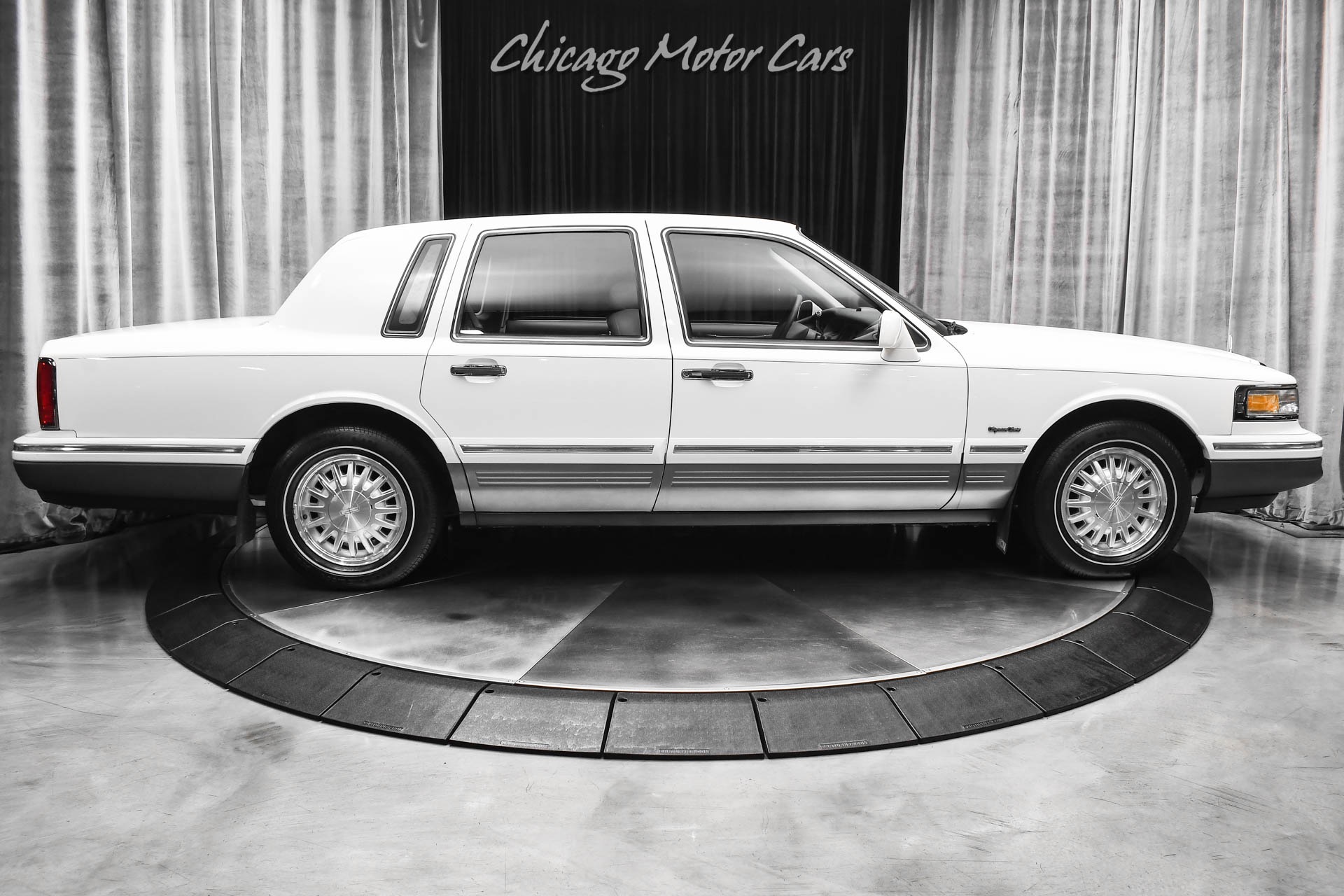 1997 LINCOLN TOWN CAR - Image 42