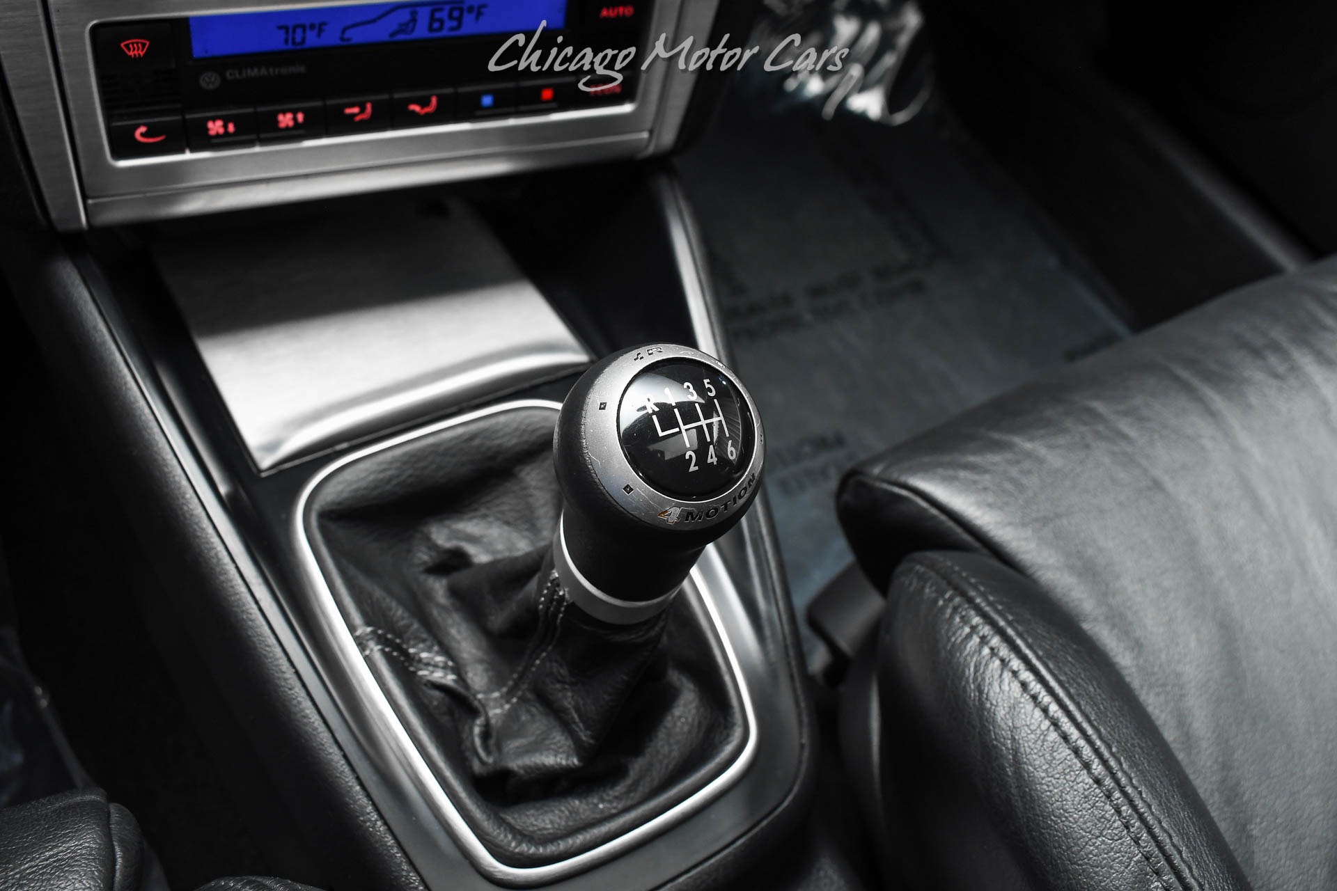 2004 VOLKSWAGEN R32 - Image 14