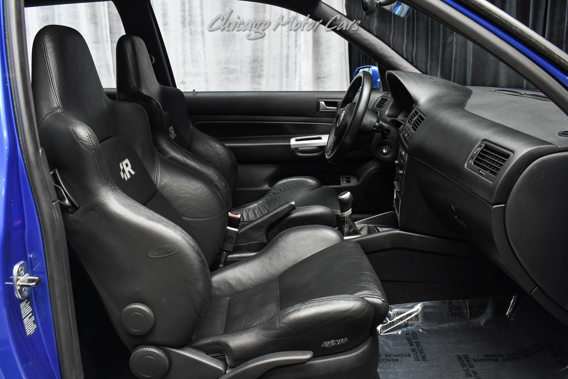 2004 VOLKSWAGEN R32 - Image 19