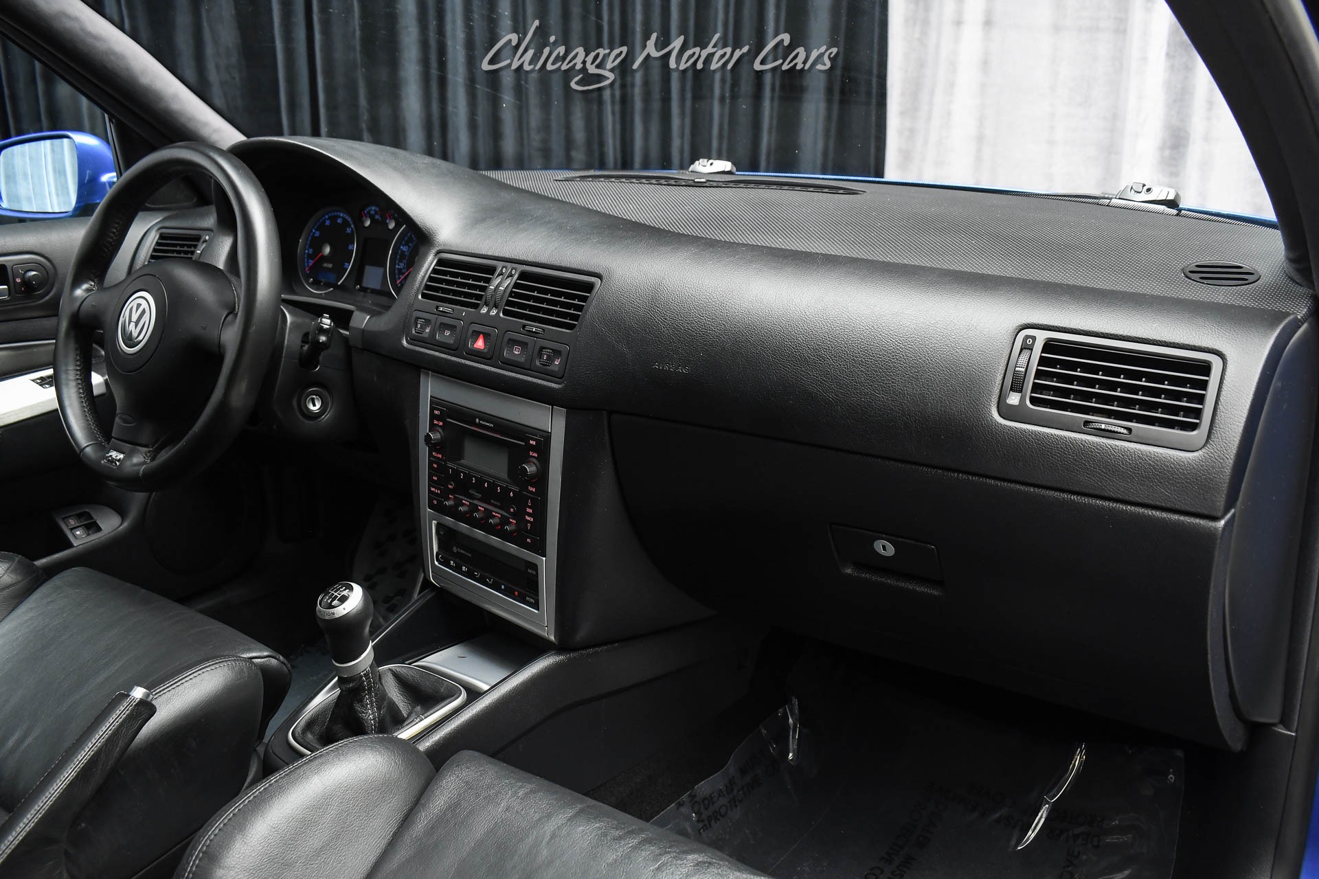 2004 VOLKSWAGEN R32 - Image 20