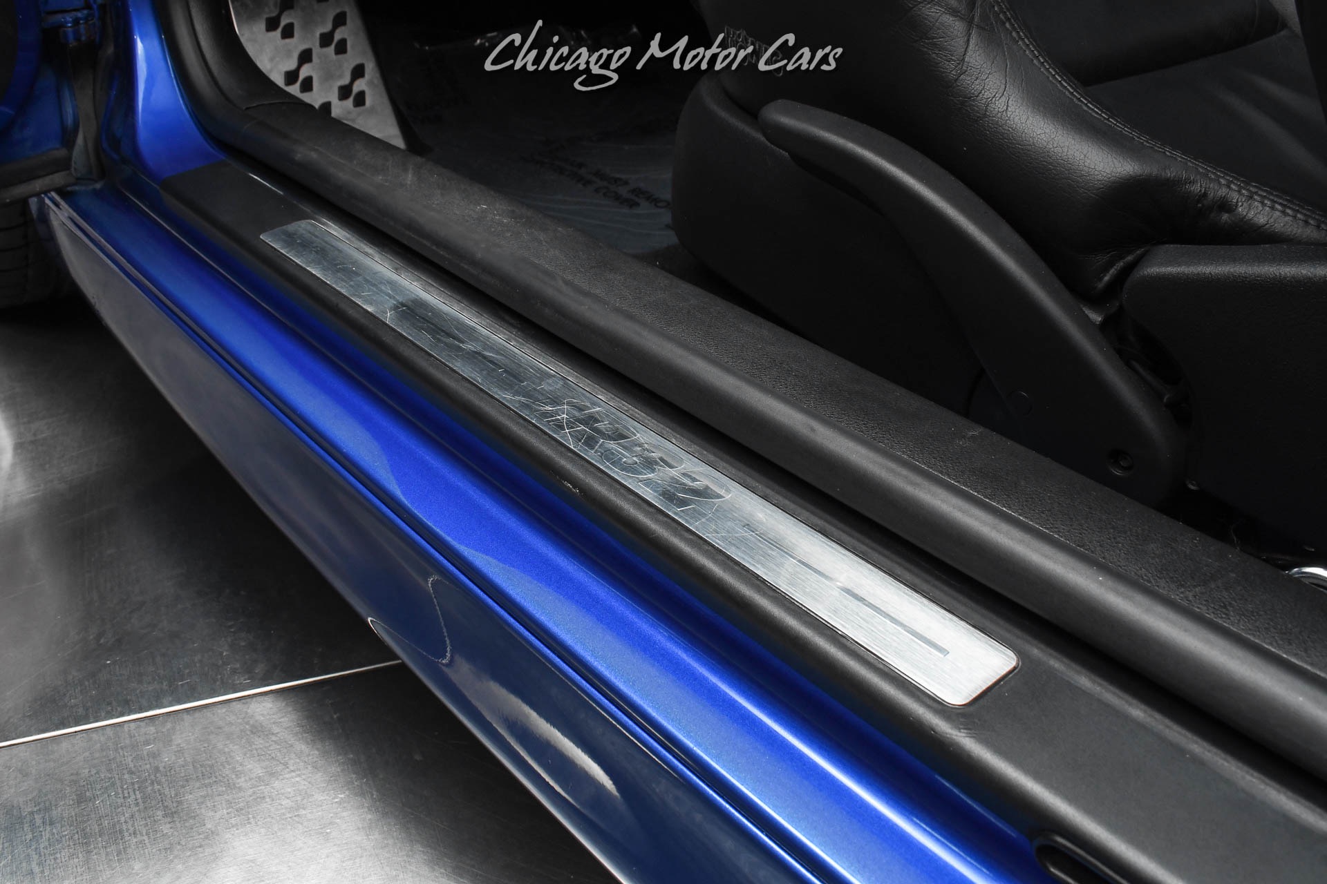 2004 VOLKSWAGEN R32 - Image 23