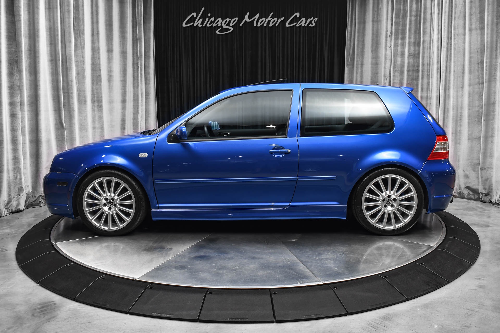 2004 VOLKSWAGEN R32 - Image 27