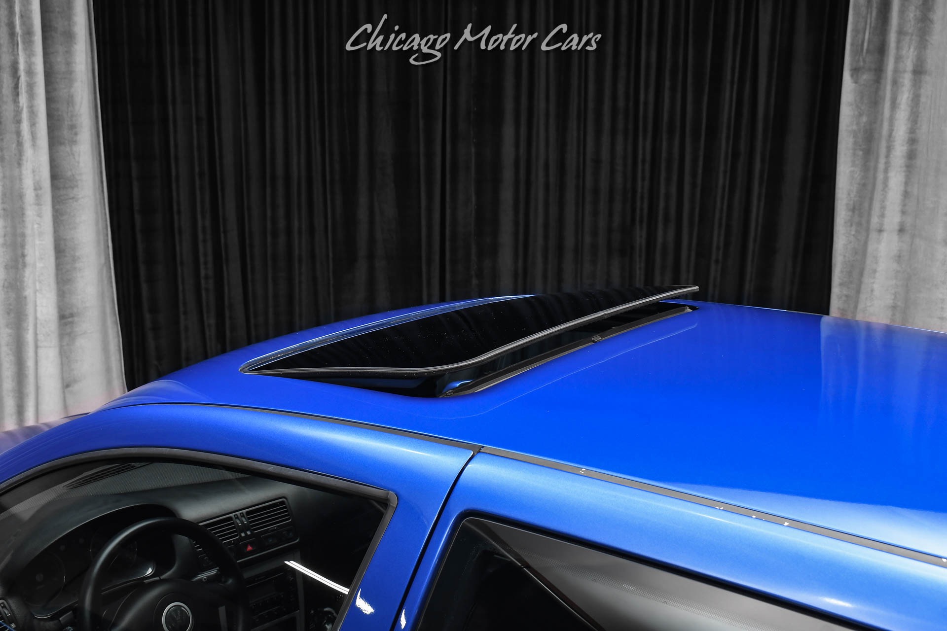 2004 VOLKSWAGEN R32 - Image 28