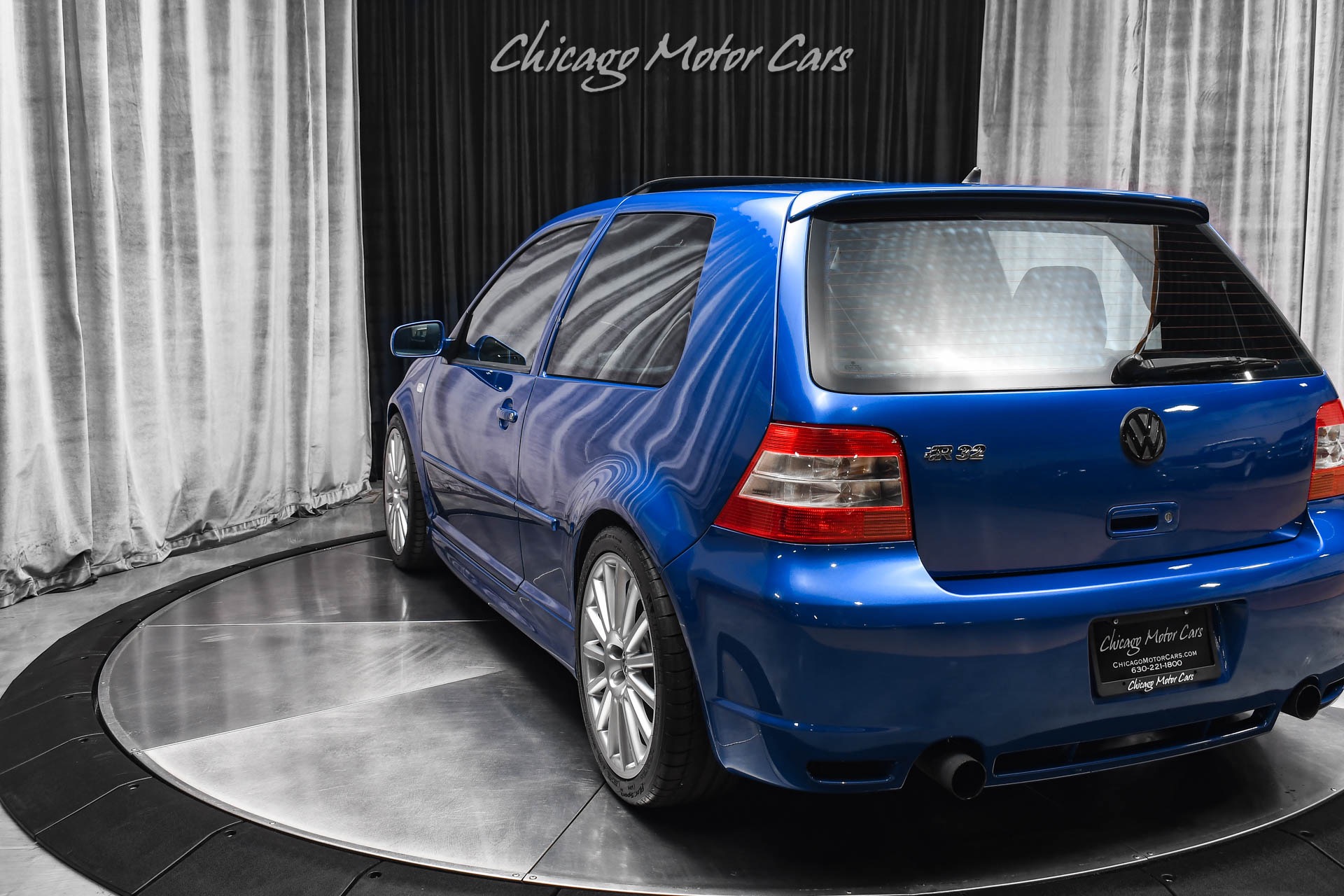 2004 VOLKSWAGEN R32 - Image 29