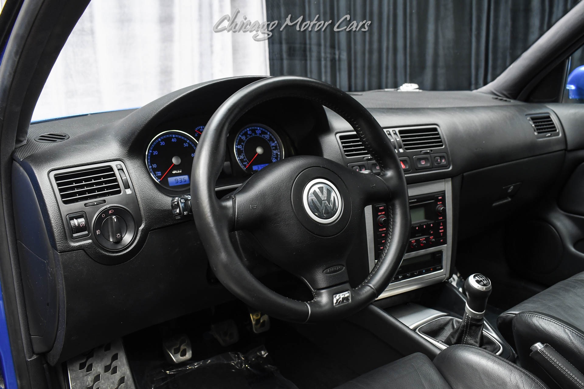 2004 VOLKSWAGEN R32 - Image 8