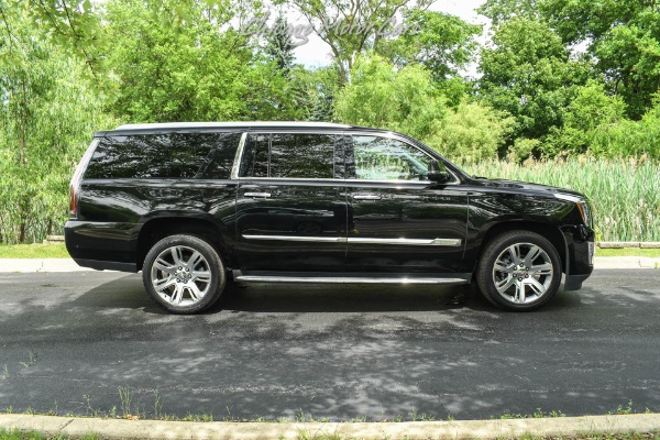 Used 2017 Cadillac Escalade ESV Premium Luxury for sale Sold at Chicago Motor Cars in West Chicago IL 60185 5