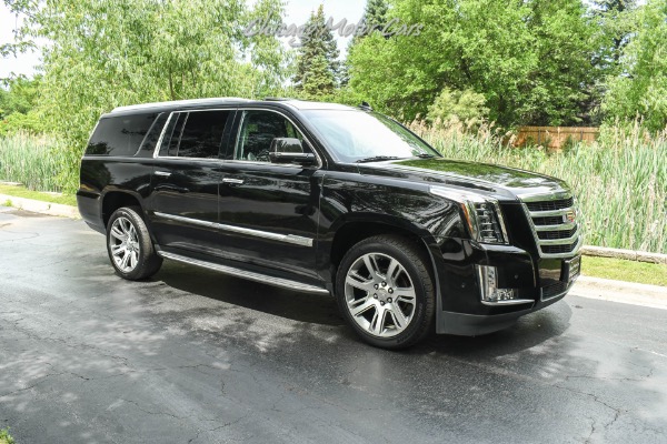 Used 2017 Cadillac Escalade ESV Premium Luxury for sale Sold at Chicago Motor Cars in West Chicago IL 60185 6