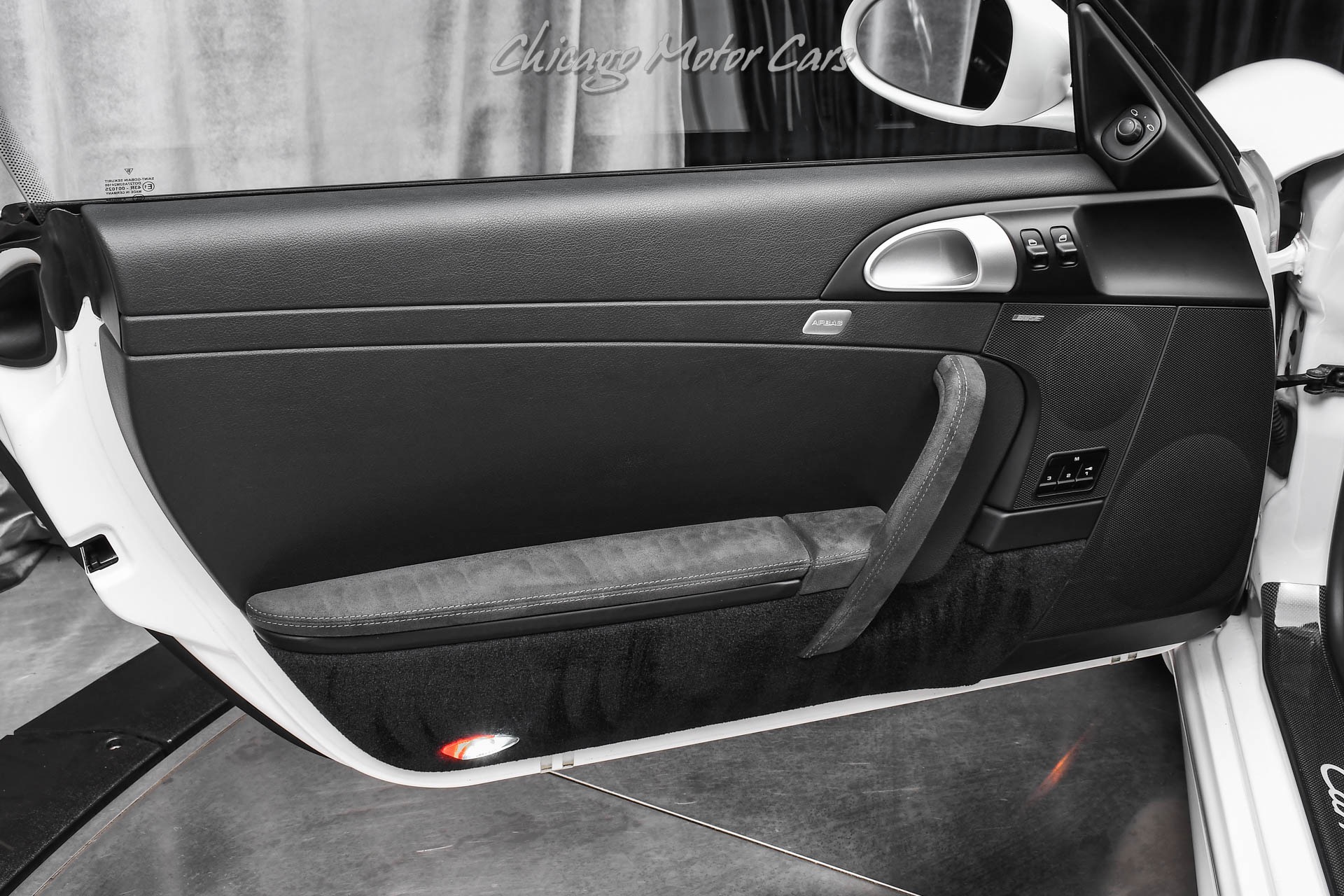 2011 PORSCHE 911 - Image 27