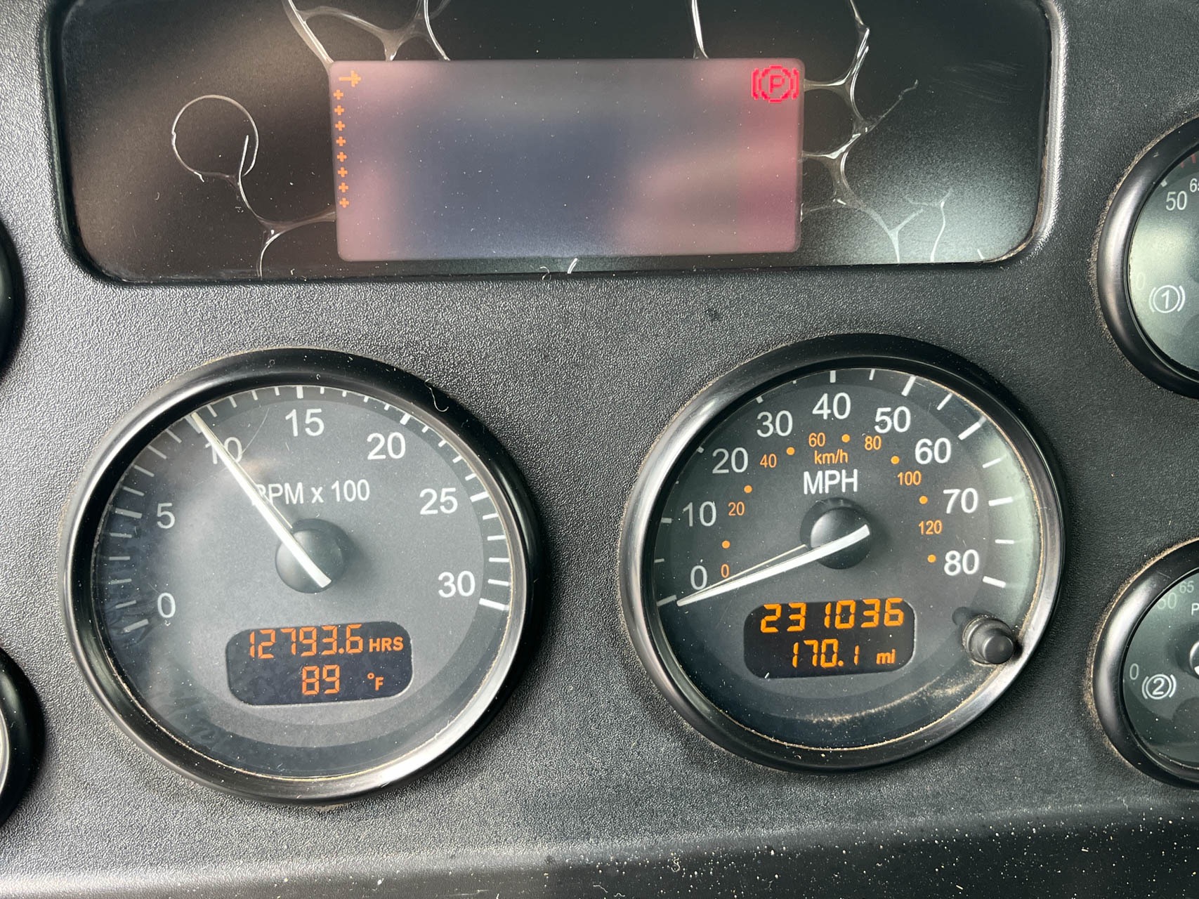 2013 PETERBILT 337 - Image 17