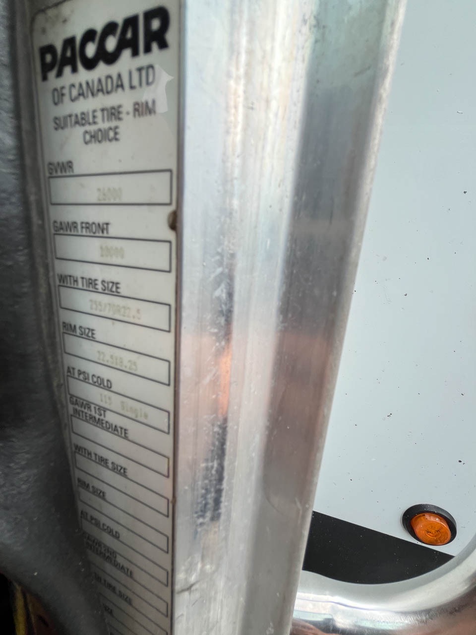 2013 PETERBILT 337 - Image 24