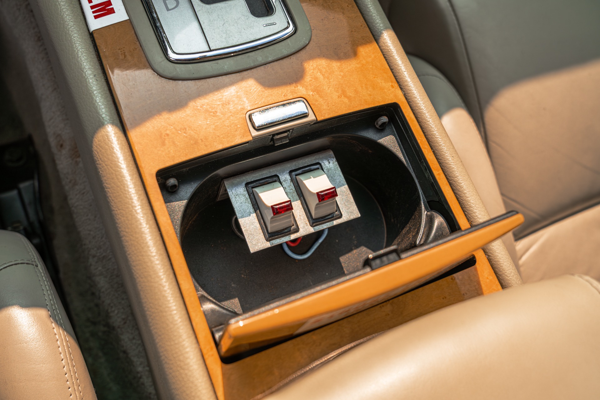 2002 INFINITI Q45 - Image 26