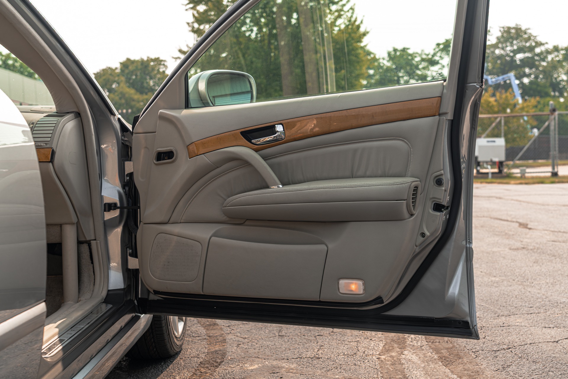 2002 INFINITI Q45 - Image 48