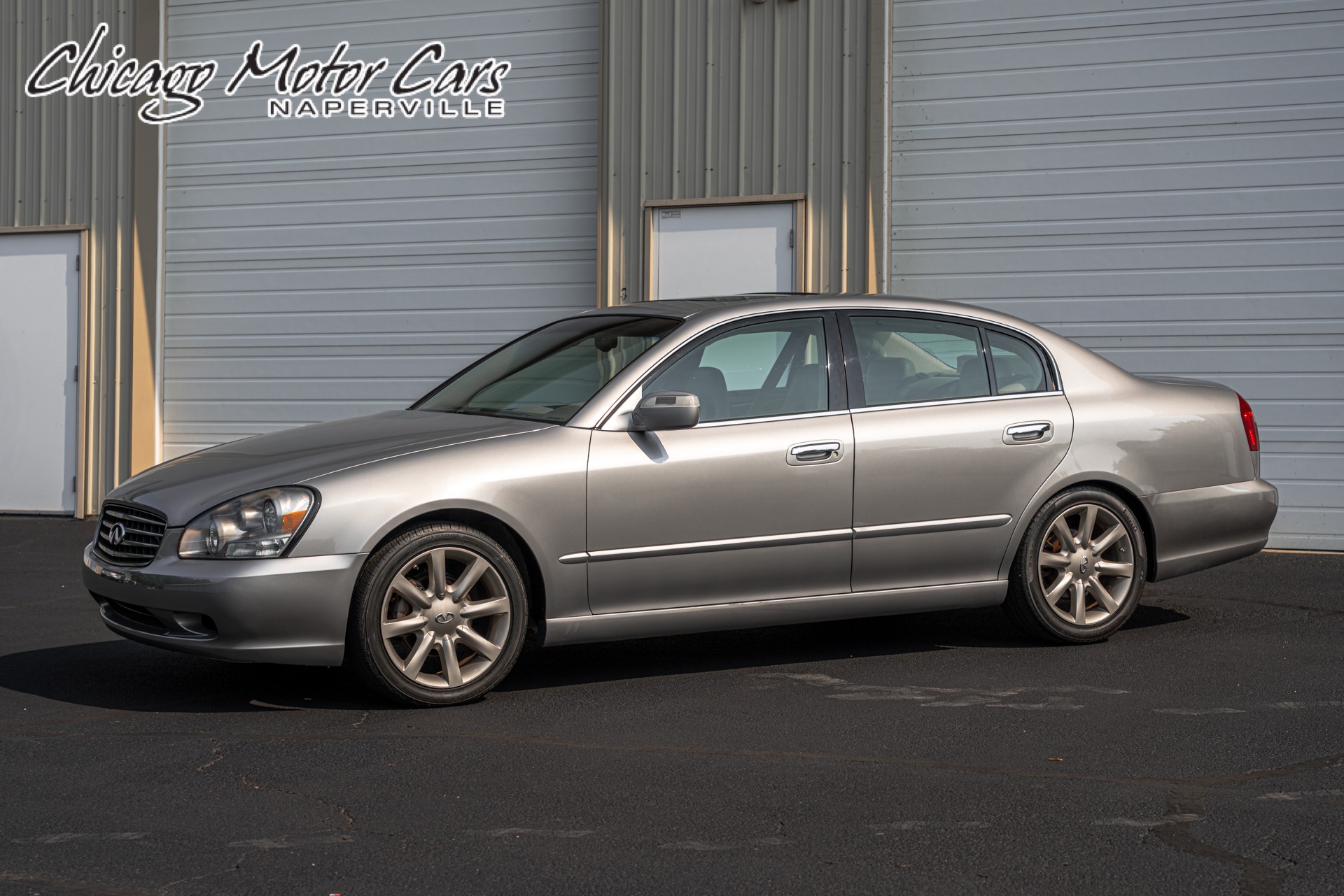 2002 INFINITI Q45 - Image 1