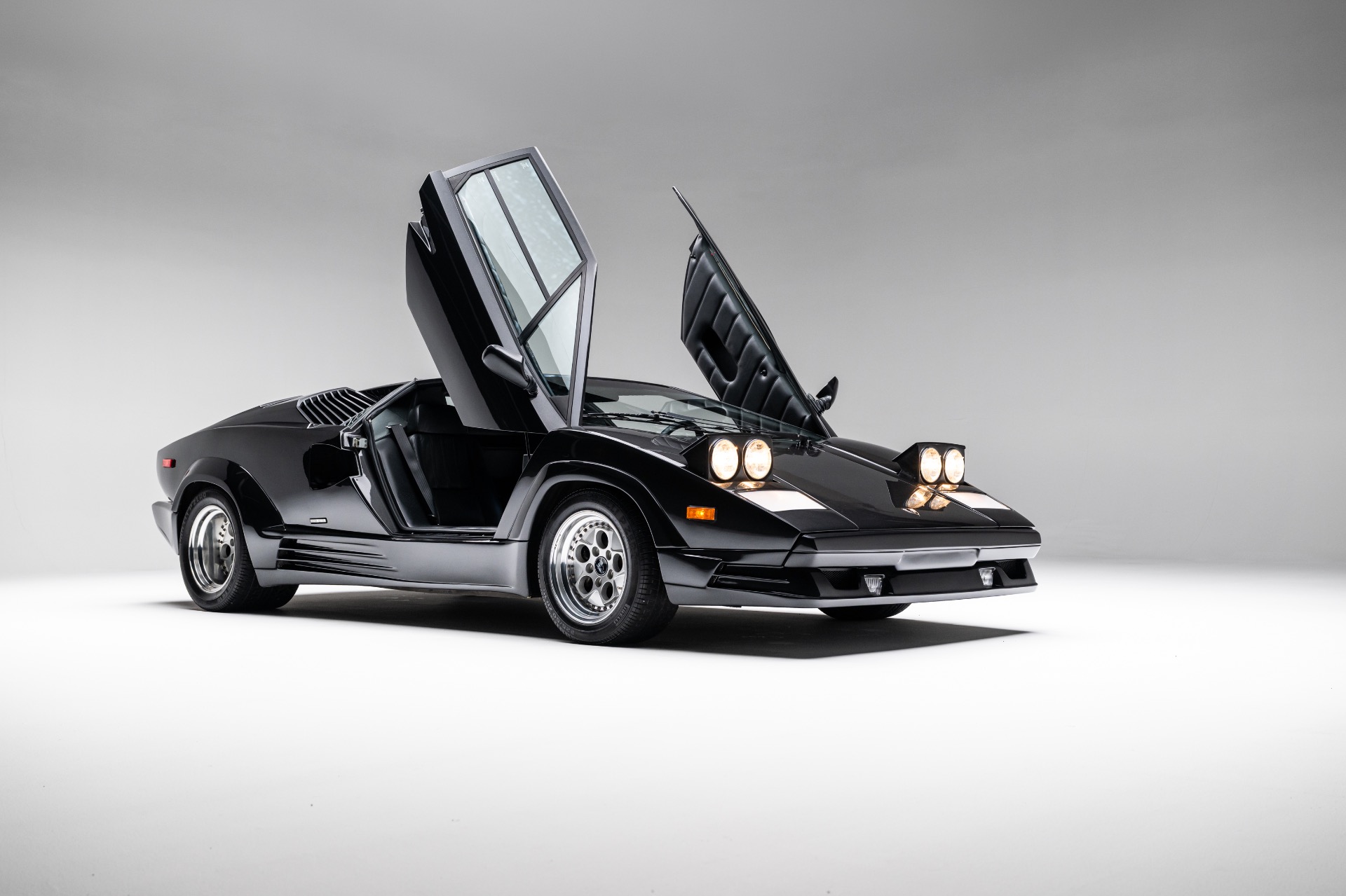 Used 1989 Lamborghini Countach 25th Anniversary Edition 1/657 Made RARE Color Combo Collector Quality for sale $885,800 at Chicago Motor Cars in West Chicago IL 60185 1