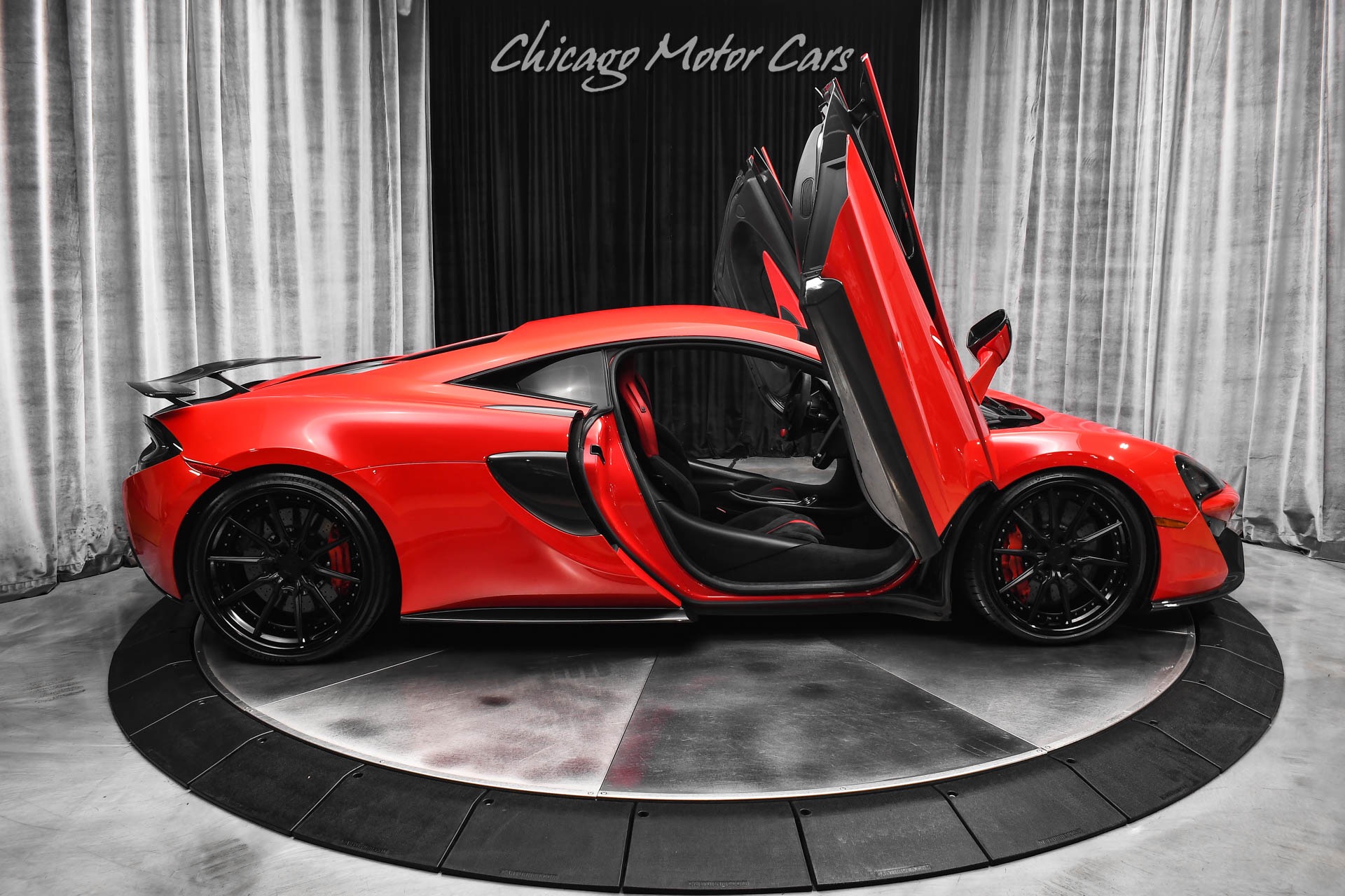 2017 MCLAREN 570S - Image 46