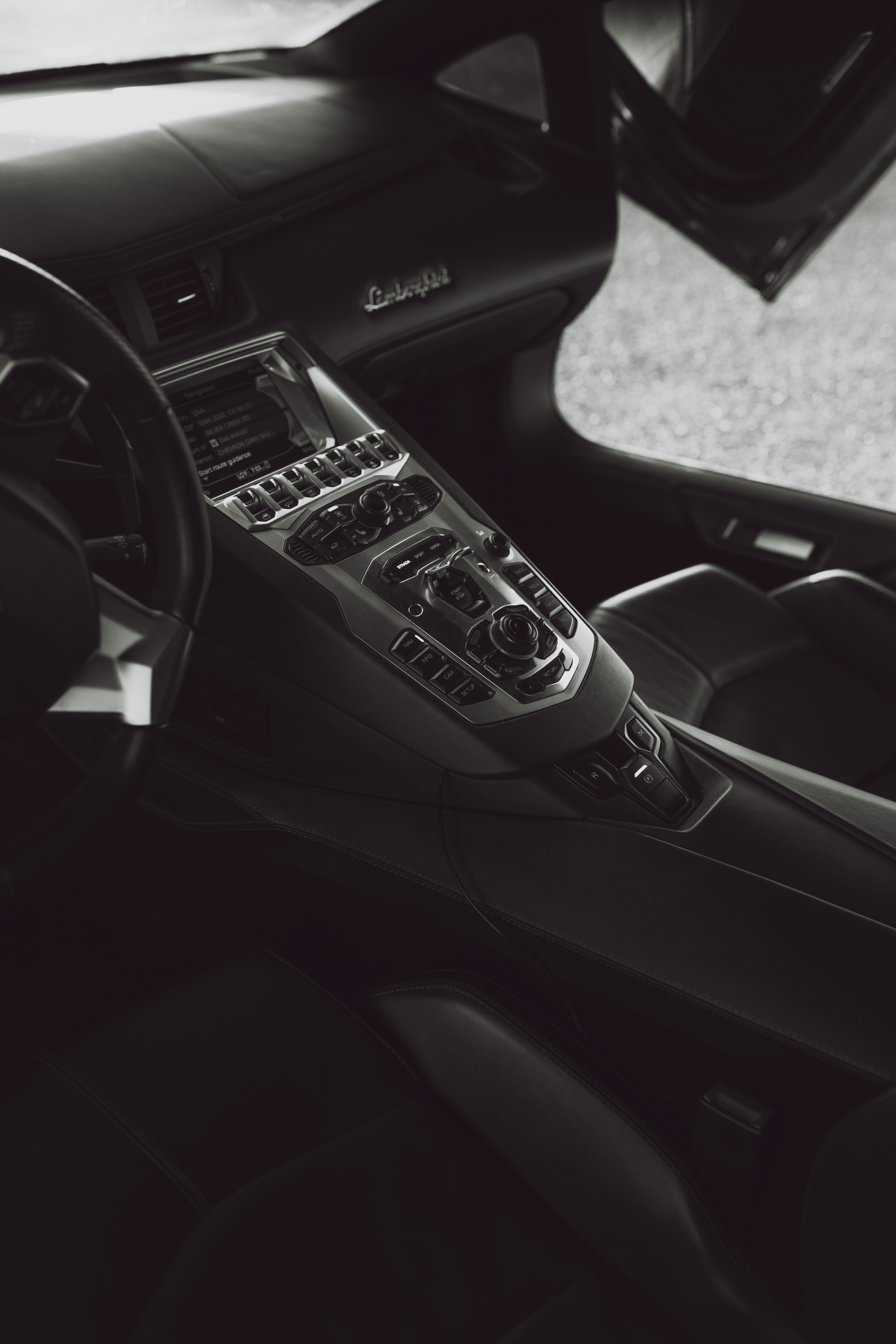 2013 LAMBORGHINI AVENTADOR - Image 18