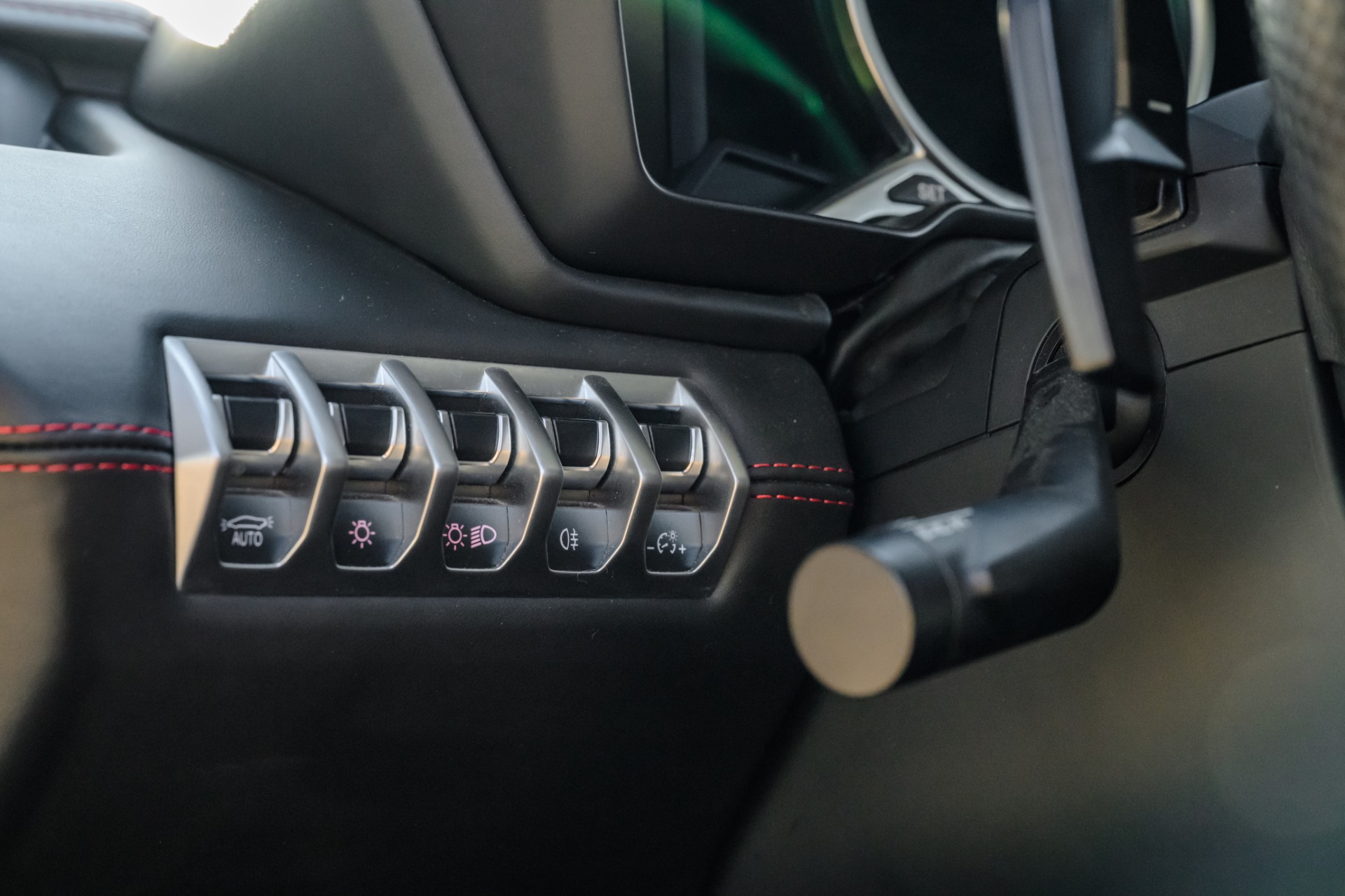 2013 LAMBORGHINI AVENTADOR - Image 20