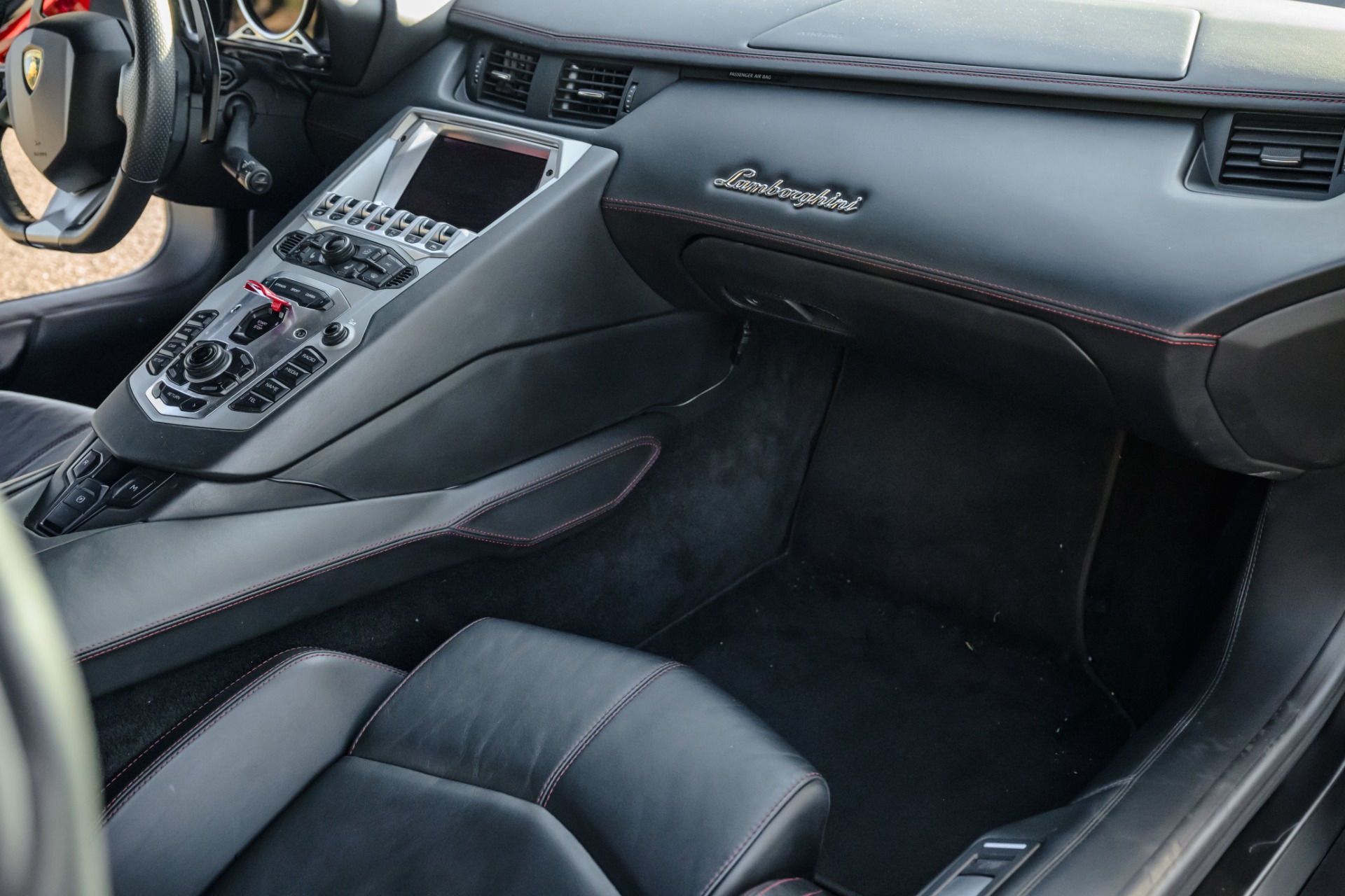 2013 LAMBORGHINI AVENTADOR - Image 30