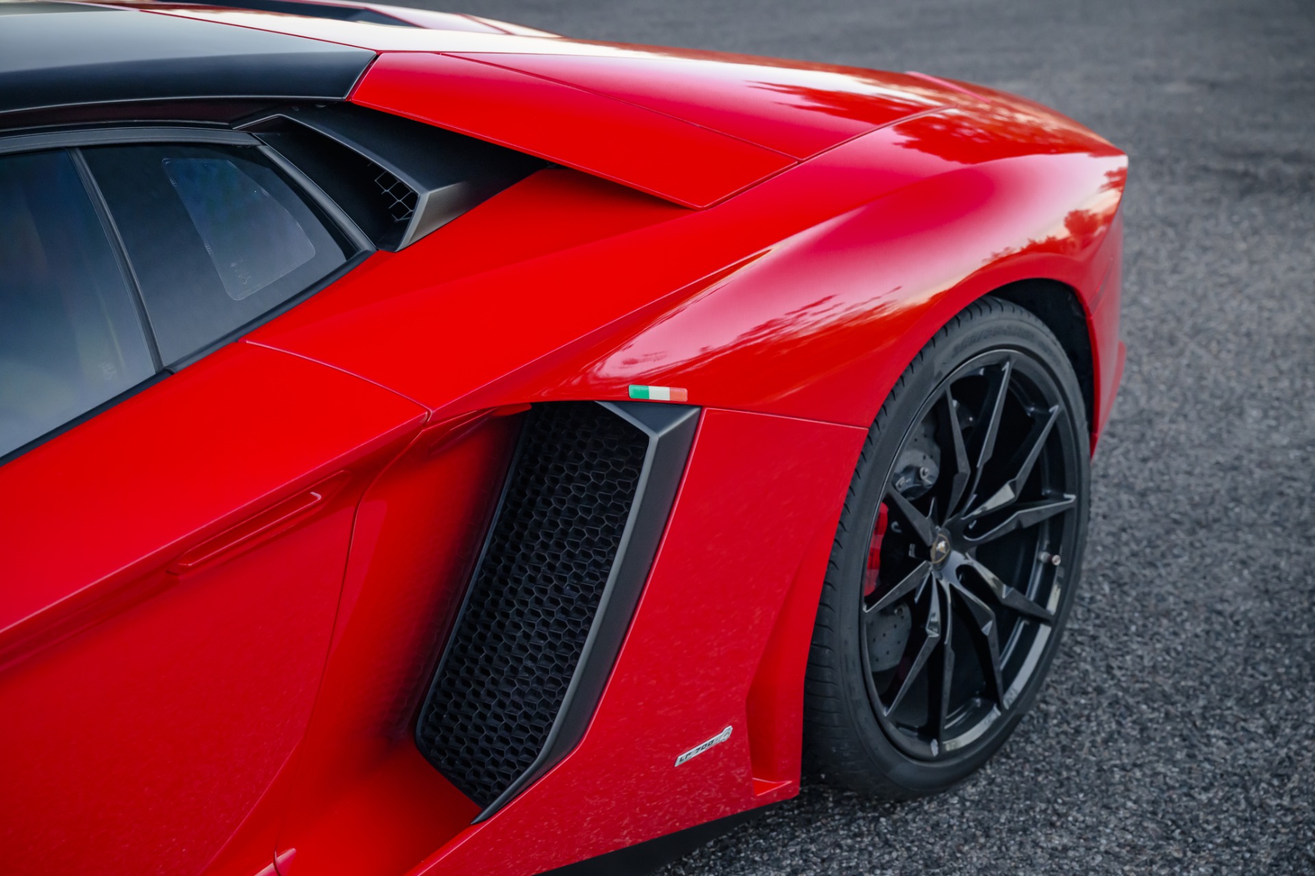 2013 LAMBORGHINI AVENTADOR - Image 74