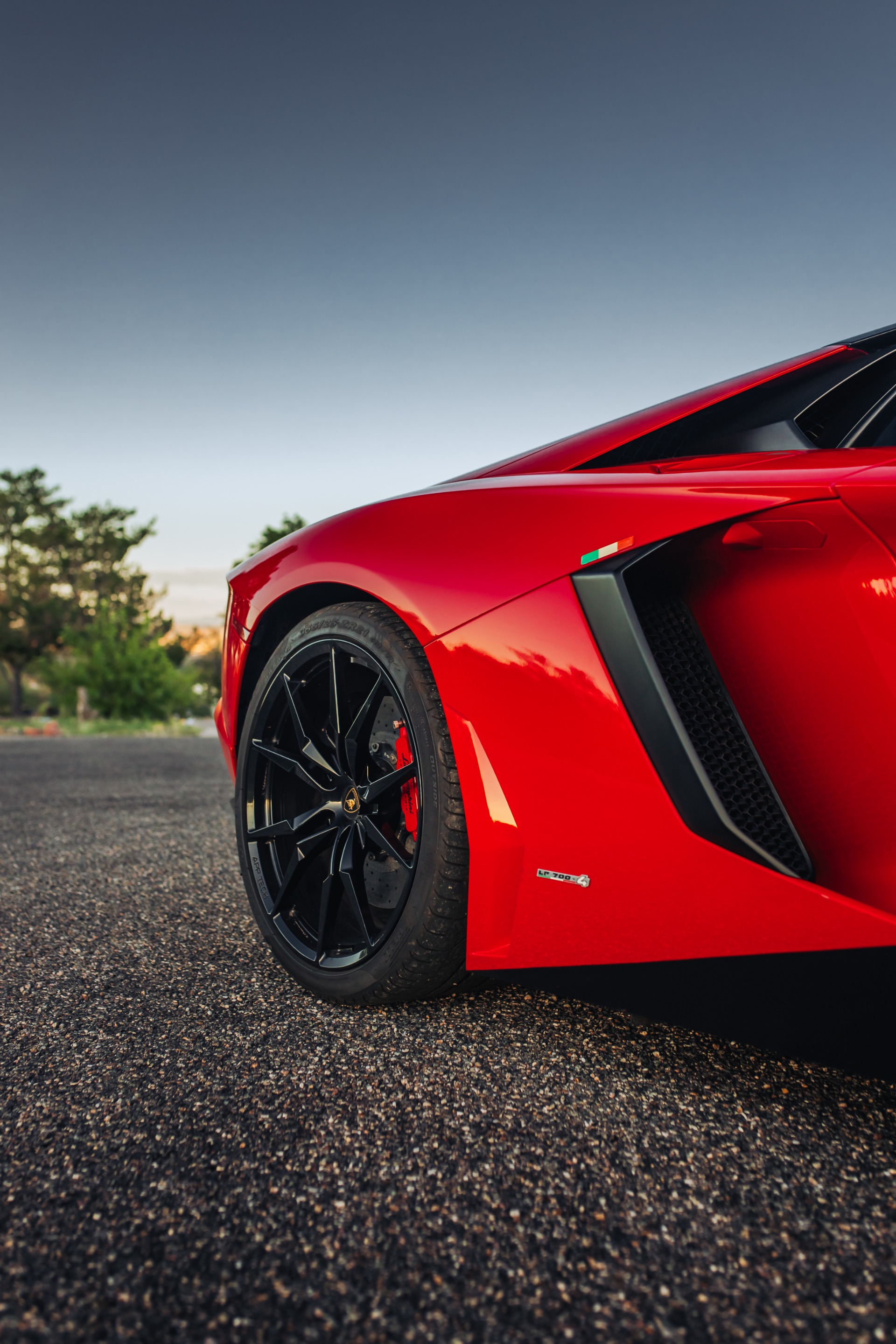 2013 LAMBORGHINI AVENTADOR - Image 8