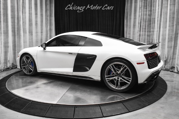 Used 2021 Audi R8 5.2L V10 Quattro Performance $217k+ MSRP! Carbon & Performance Design Pkgs for sale Sold at Chicago Motor Cars in West Chicago IL 60185 3