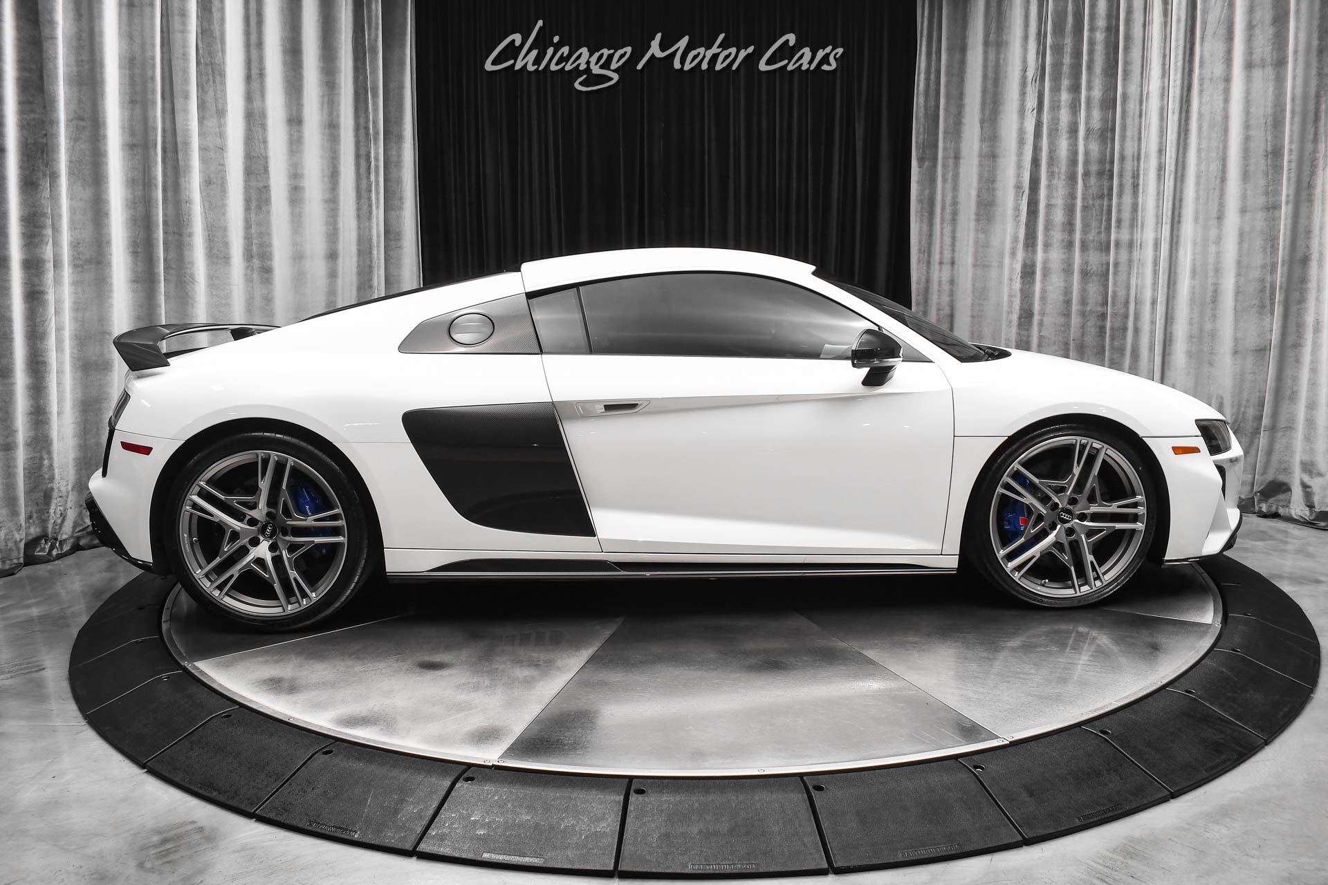 2021 AUDI R8 - Image 43