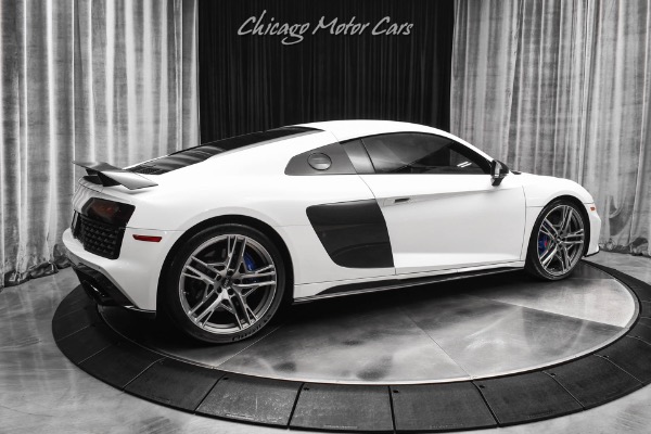 Used 2021 Audi R8 5.2L V10 Quattro Performance $217k+ MSRP! Carbon & Performance Design Pkgs for sale Sold at Chicago Motor Cars in West Chicago IL 60185 5