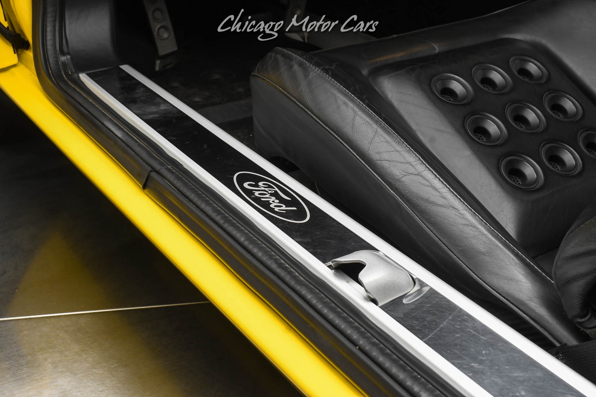 2005 FORD GT - Image 23