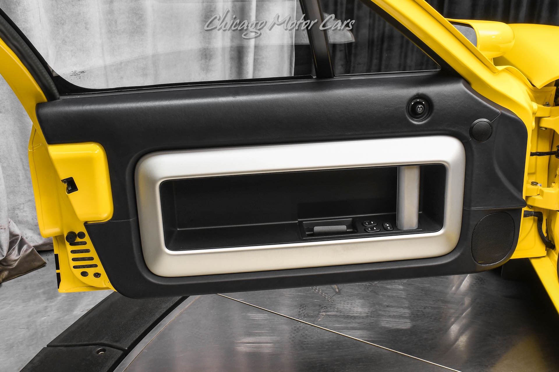 2005 FORD GT - Image 24