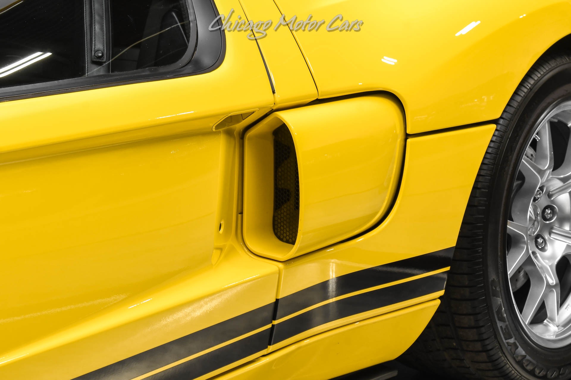 2005 FORD GT - Image 31