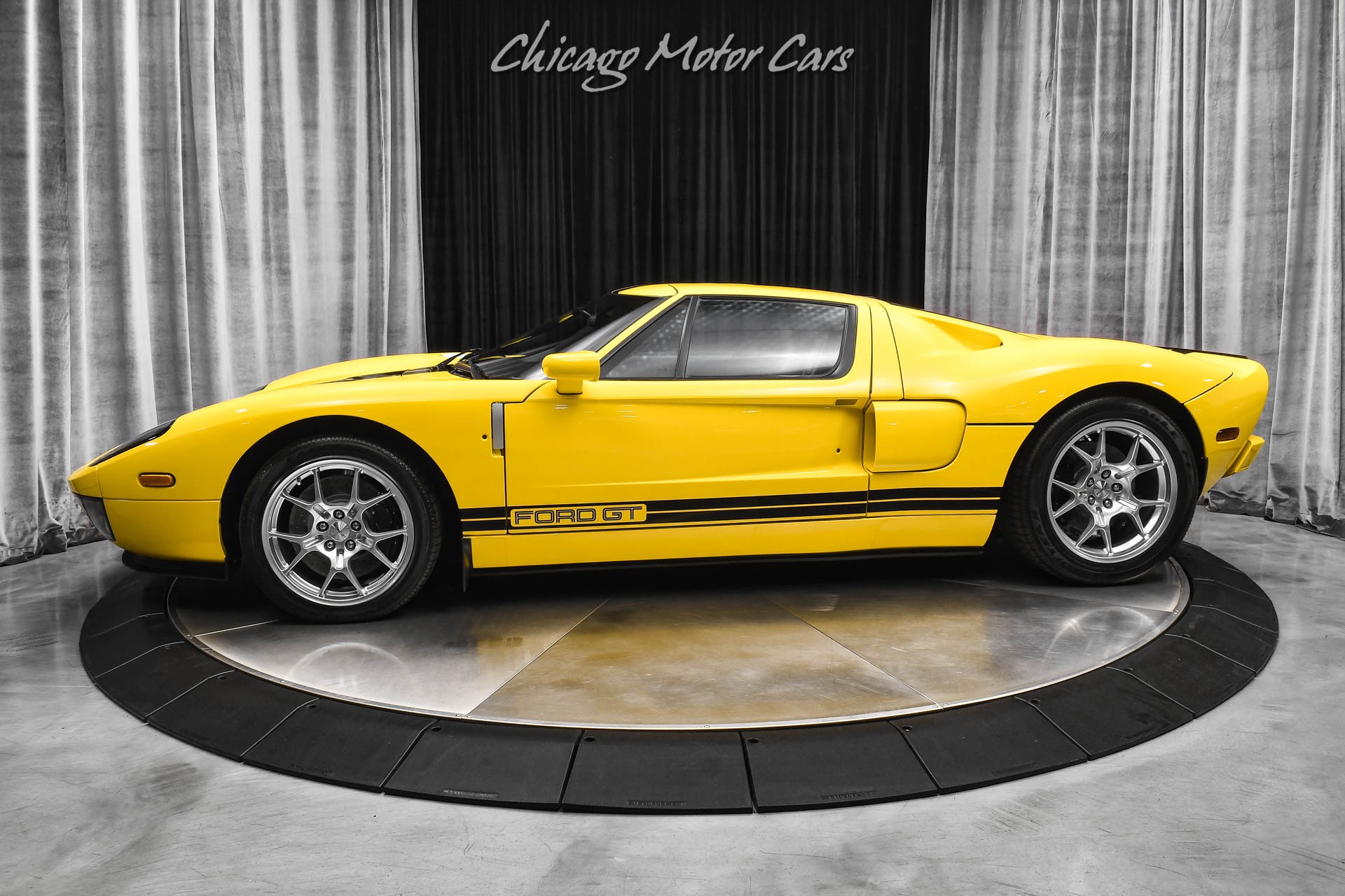 2005 FORD GT - Image 1