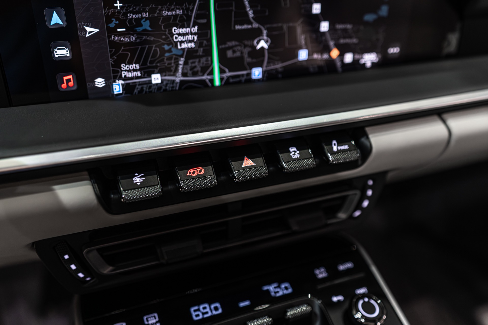 2024 PORSCHE 911 - Image 17