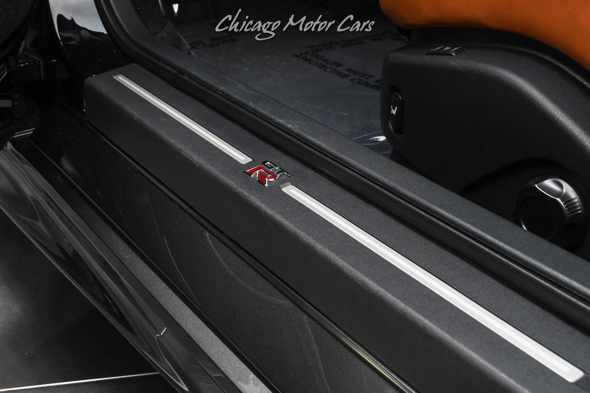 2017 NISSAN GT-R - Image 24