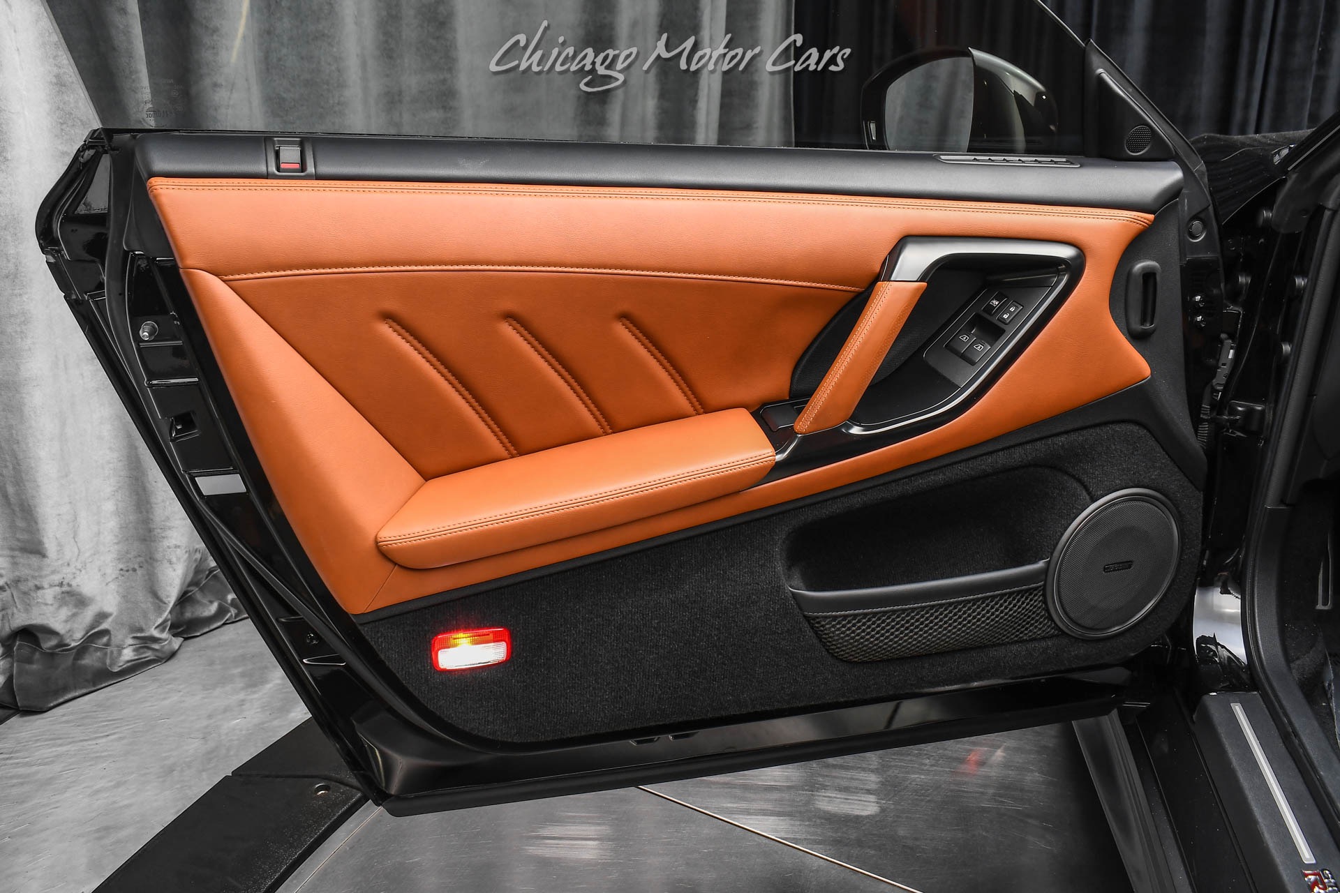 2017 NISSAN GT-R - Image 25