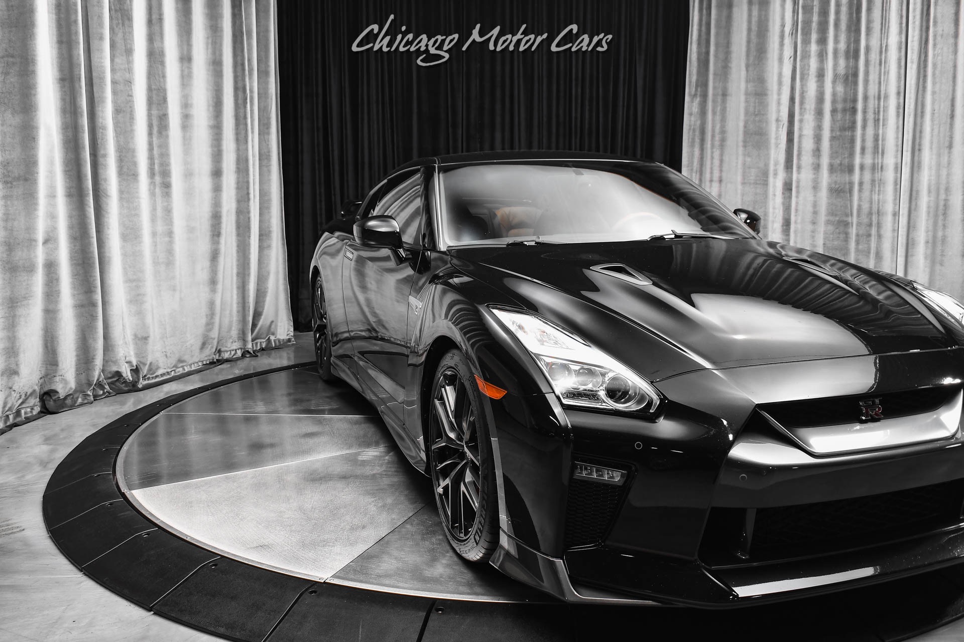 2017 NISSAN GT-R - Image 41