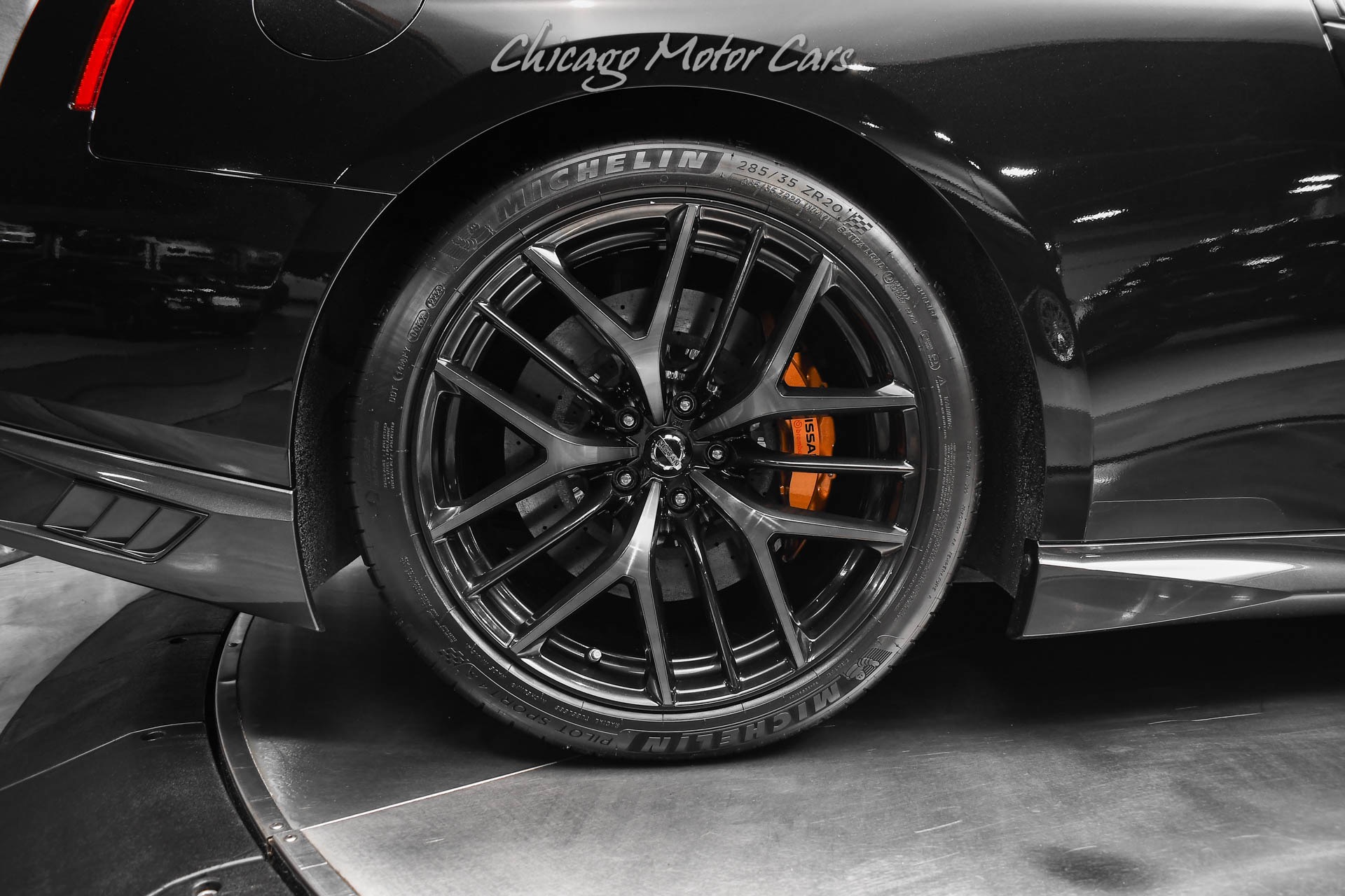 2017 NISSAN GT-R - Image 46