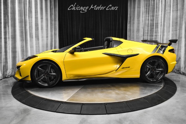 Used 2025 Chevrolet Corvette Z06 3LZ HUGE $177K+ MSRP! Z07 Package! Carbon Wheels Carbon Aero! for sale Sold at Chicago Motor Cars in West Chicago IL 60185 1