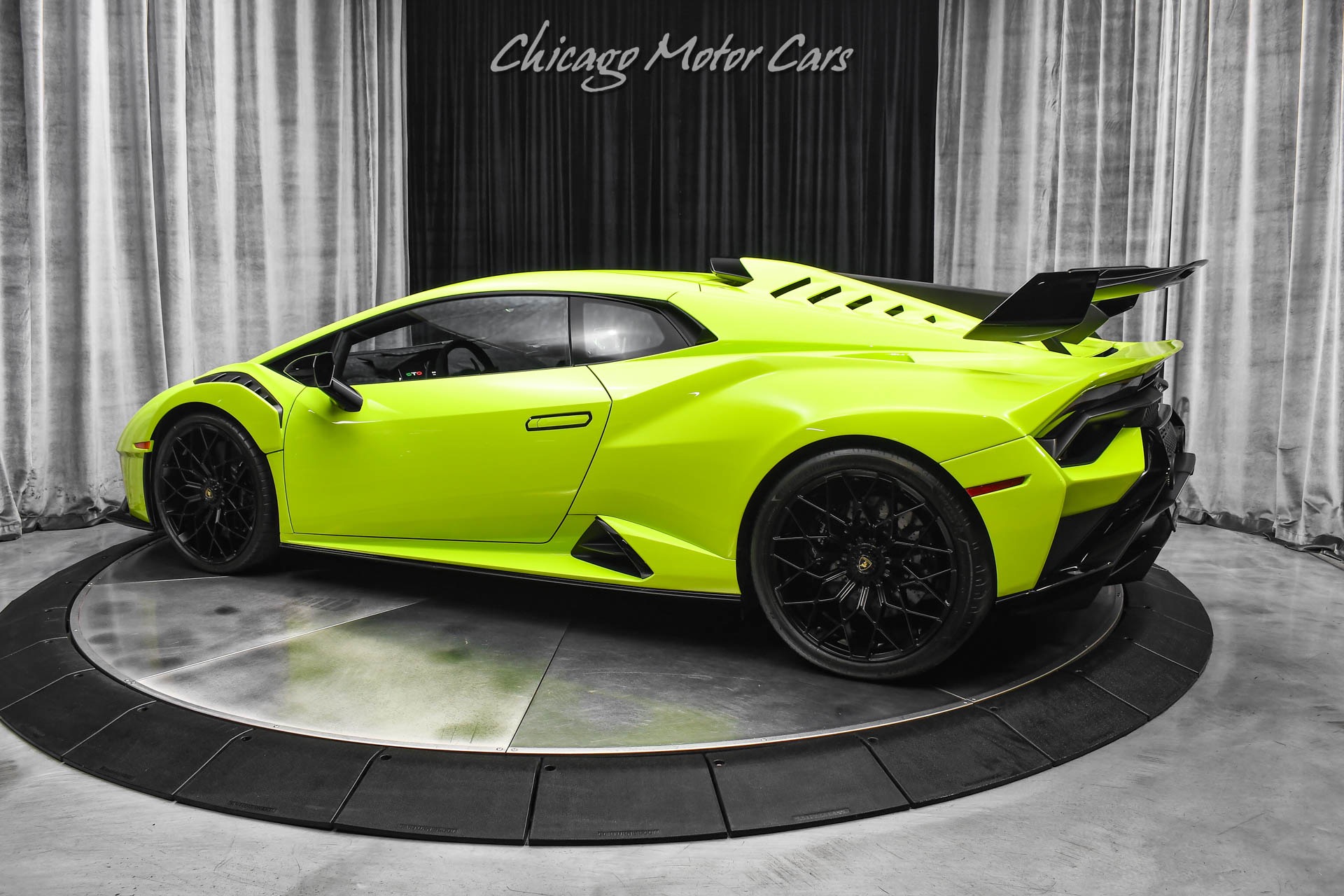 Used 2022 Lamborghini Huracan STO Verde Scandal! Front Axle Lifter