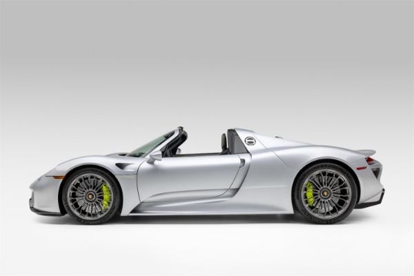 Used 2015 Porsche 918 Spyder Axle Lifter! Acid Green Accents! Ceramic Coated! Full PPF! Carbon FIber! for sale Sold at Chicago Motor Cars in West Chicago IL 60185 4